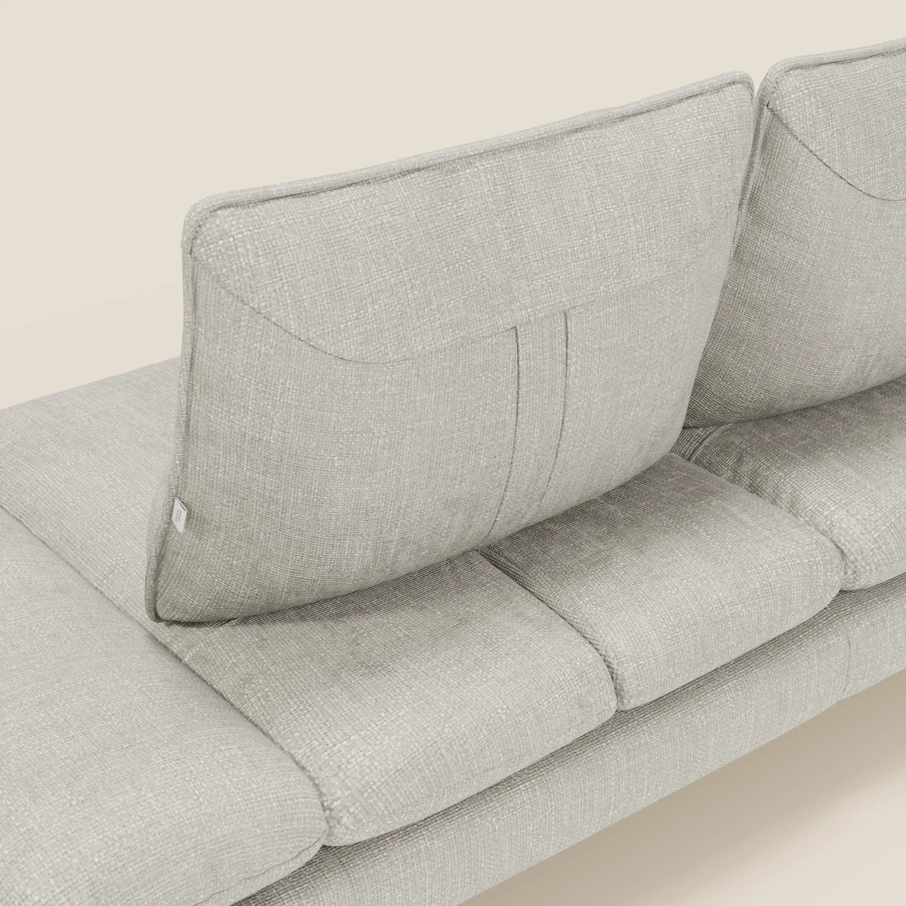 Ardex Divano 3 posti con schienali traslanti e braccioli regolabili in morbido tessuto impermeabile T06 grigio chiaro