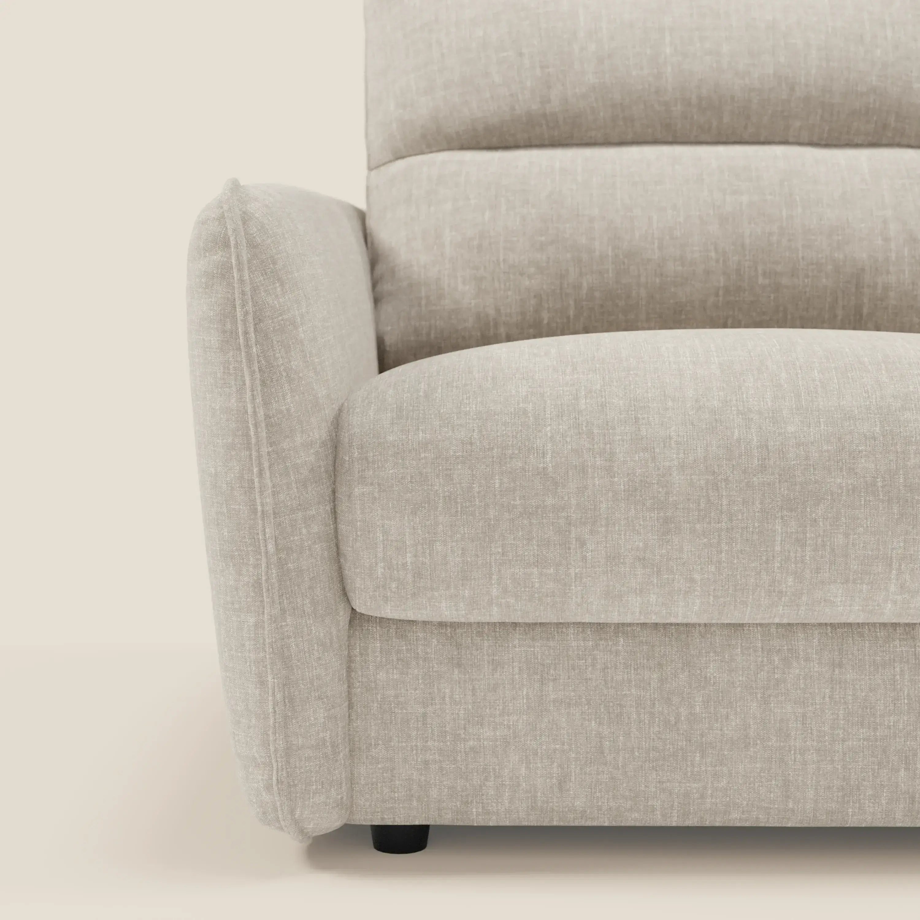 Elios Divano letto con morbidi cuscini spalliera in tessuto smacchiabile T24 bianco latte