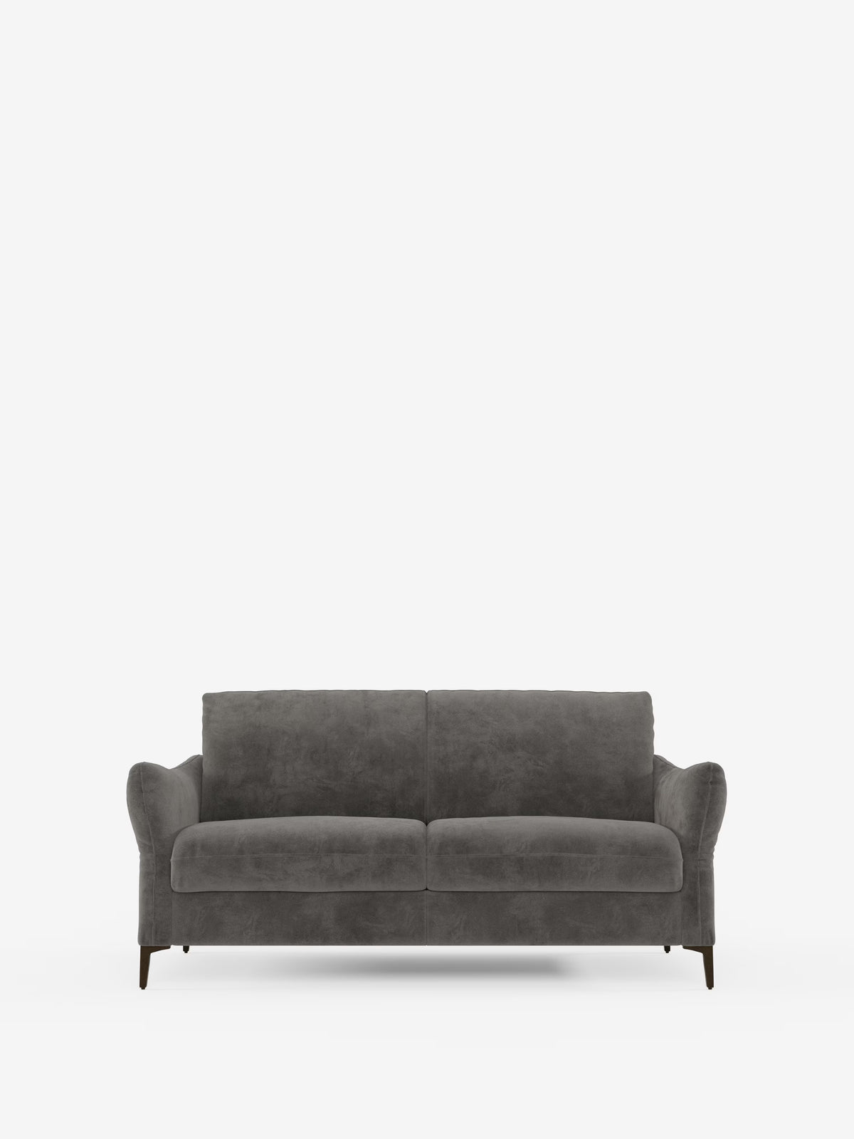 Un divano letto Dalia in stile contemporaneo di Divani.Store, realizzato in tessuto vellutino grigio antimacchia (T30), con due cuscini di seduta, braccioli ricurvi e gambe in legno scuro, presentato su uno sfondo bianco a tinta unita.