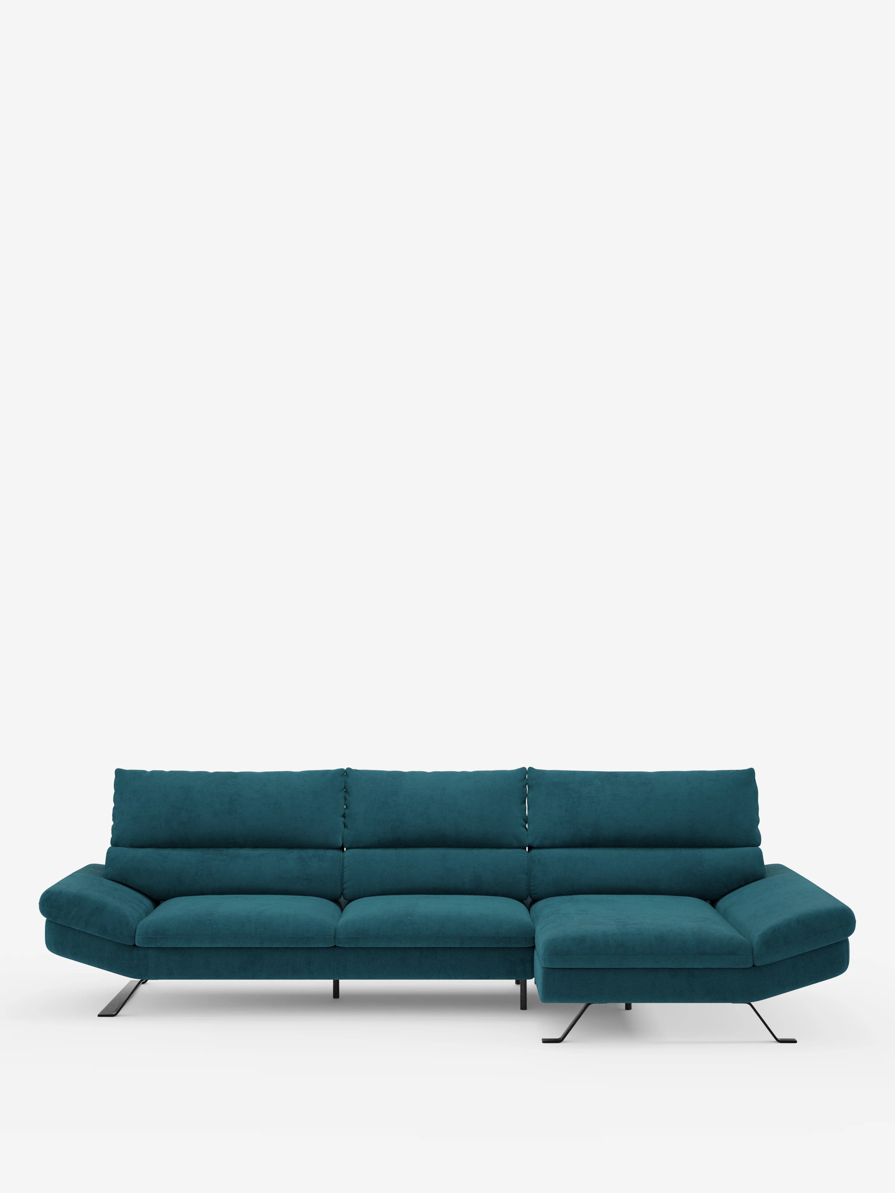 Vi presentiamo Eclipse, il divano angolare con penisola e schienali traslanti in microfibra tecnica smacchiabile T11 di Divani.Store: un moderno divano componibile color verde acqua dalle linee pulite, con chaise longue a destra, schienali imbottiti dotati di schienali traslanti, comodi cuscini di seduta e sottili gambe in metallo nero. Il suo design minimalista risalta magnificamente su uno sfondo bianco.
