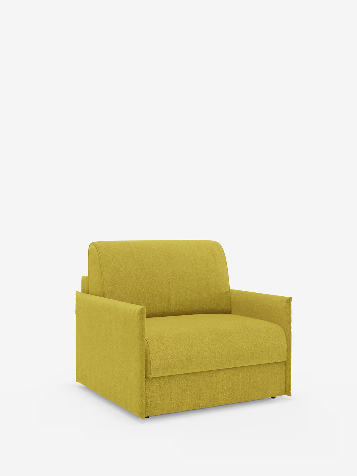 Una poltrona ampia e moderna in tessuto giallo senape con braccioli dritti e schienale basso, su uno sfondo bianco a tinta unita. La poltrona letto compatta Evans con materasso di Divani.Store presenta un design squadrato e minimalista e si posiziona a terra: perfetta come soluzione salvaspazio che, all’occorrenza, può fungere da letto aggiuntivo. Il rivestimento è sfoderabile e realizzato in tessuto T23, facile da pulire.