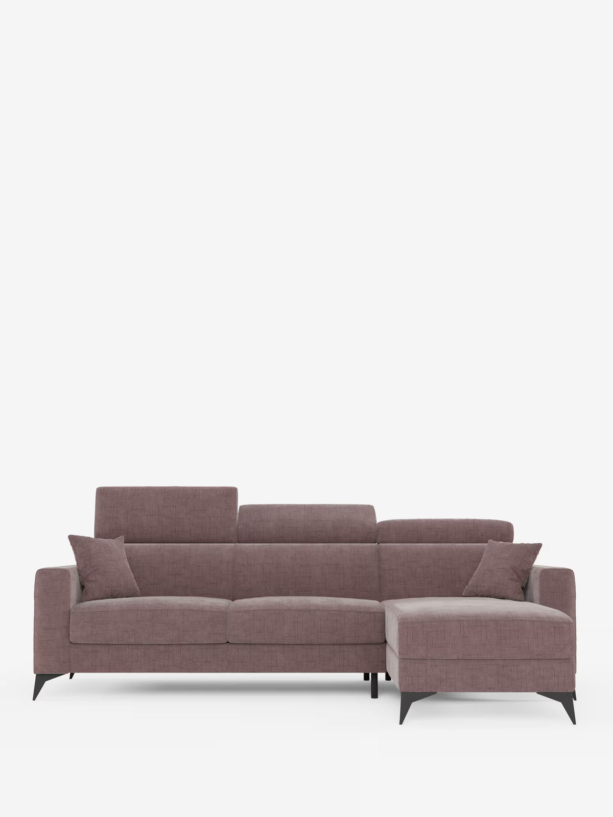 Vi presentiamo il divano letto angolare Pegaso di Divani.Store, un divano componibile a L color malva dotato di tre cuscini dello schienale, due cuscini di seduta, una chaise longue sul lato destro e una pratica penisola contenitore per uno spazio aggiuntivo. Rivestito in tessuto jacquard T22 di facile pulizia, è dotato di quattro cuscini decorativi abbinati ed è sostenuto da eleganti gambe in metallo nero. I poggiatesta reclinabili offrono un comfort ancora maggiore. Lo sfondo è bianco a tinta unita.