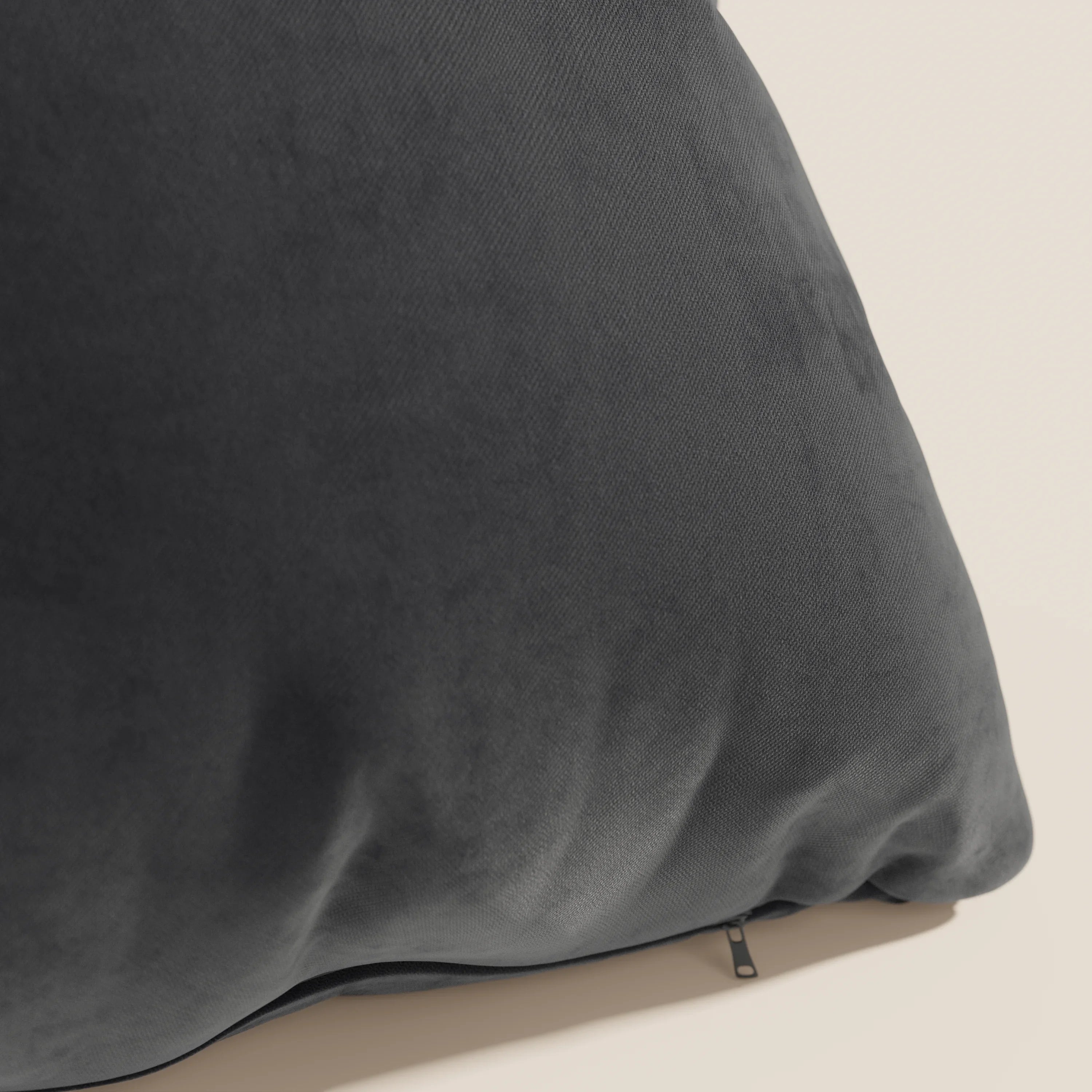 Gioiello cuscino in elegante tessuto morbido T30 - divani.store