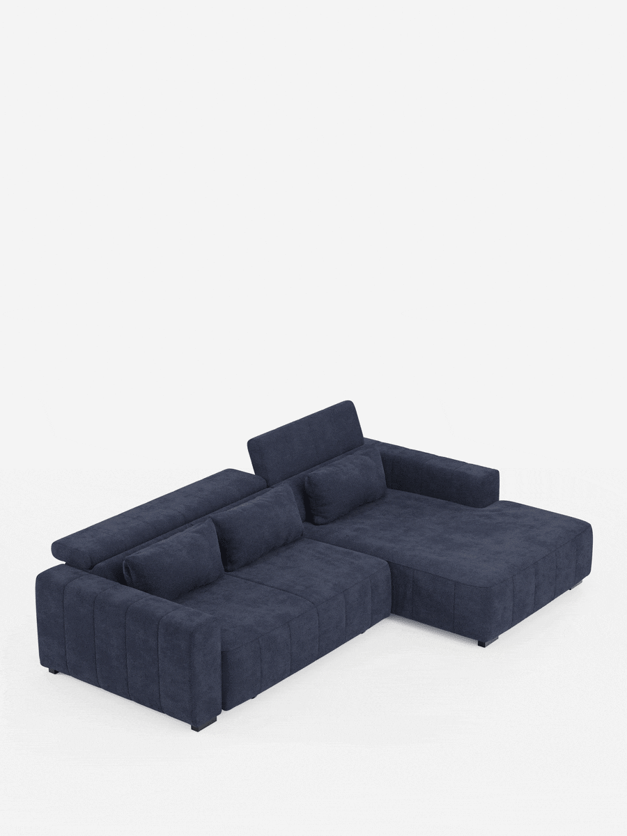 Scopri l'eleganza moderna con il divano angolare con penisola e sedute allungabili della linea Doric, dotato di sedili reclinabili elettricamente, poggiatesta regolabili e tessuto T23 resistente alle macchie. Questo divano componibile blu navy di Divani.Store è dotato di tre cuscini lombari e di eleganti gambe basse nere, che risaltano magnificamente su uno sfondo bianco a tinta unita.