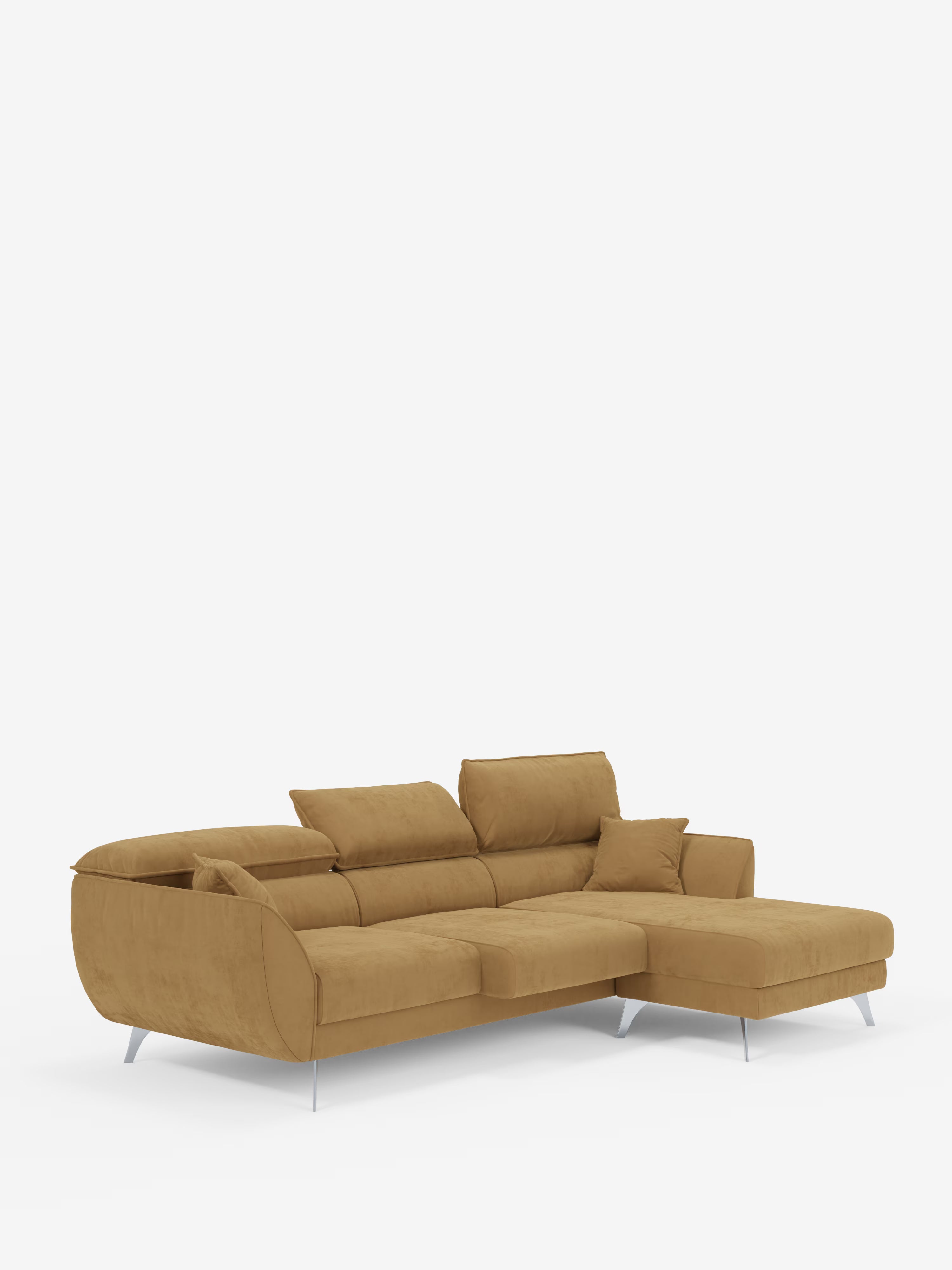 Il divano angolare con penisola e sedute estensibili Michelangelo di Divani.Store è un moderno divano componibile rivestito in tessuto T30 giallo senape smacchiabile con effetto vellutino. Caratterizzato da tre sedute imbottite, una chaise longue sul lato destro, gambe angolari in metallo, poggiatesta regolabili e reclinabili e braccioli leggermente ricurvi, questo design elegante è presentato su uno sfondo bianco pulito.