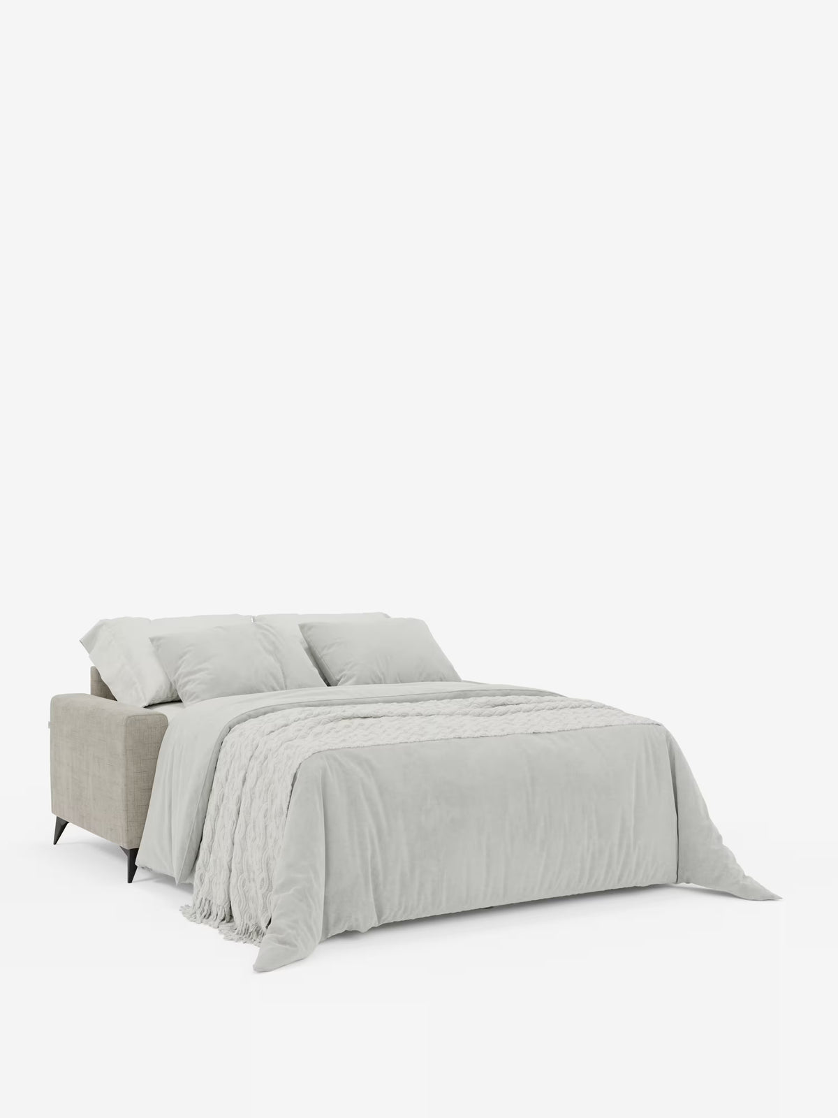 Un divano letto matrimoniale Pegaso di Divani.Store è aperto, con biancheria da letto grigio chiaro e due cuscini. Il tessuto jacquard T22 smacchiabile, di colore beige, si abbina con eleganza alle linee pulite, mentre una coperta ricade sui bordi su uno sfondo bianco a tinta unita, mettendo in risalto il design moderno e minimalista con i suoi poggiatesta reclinabili.