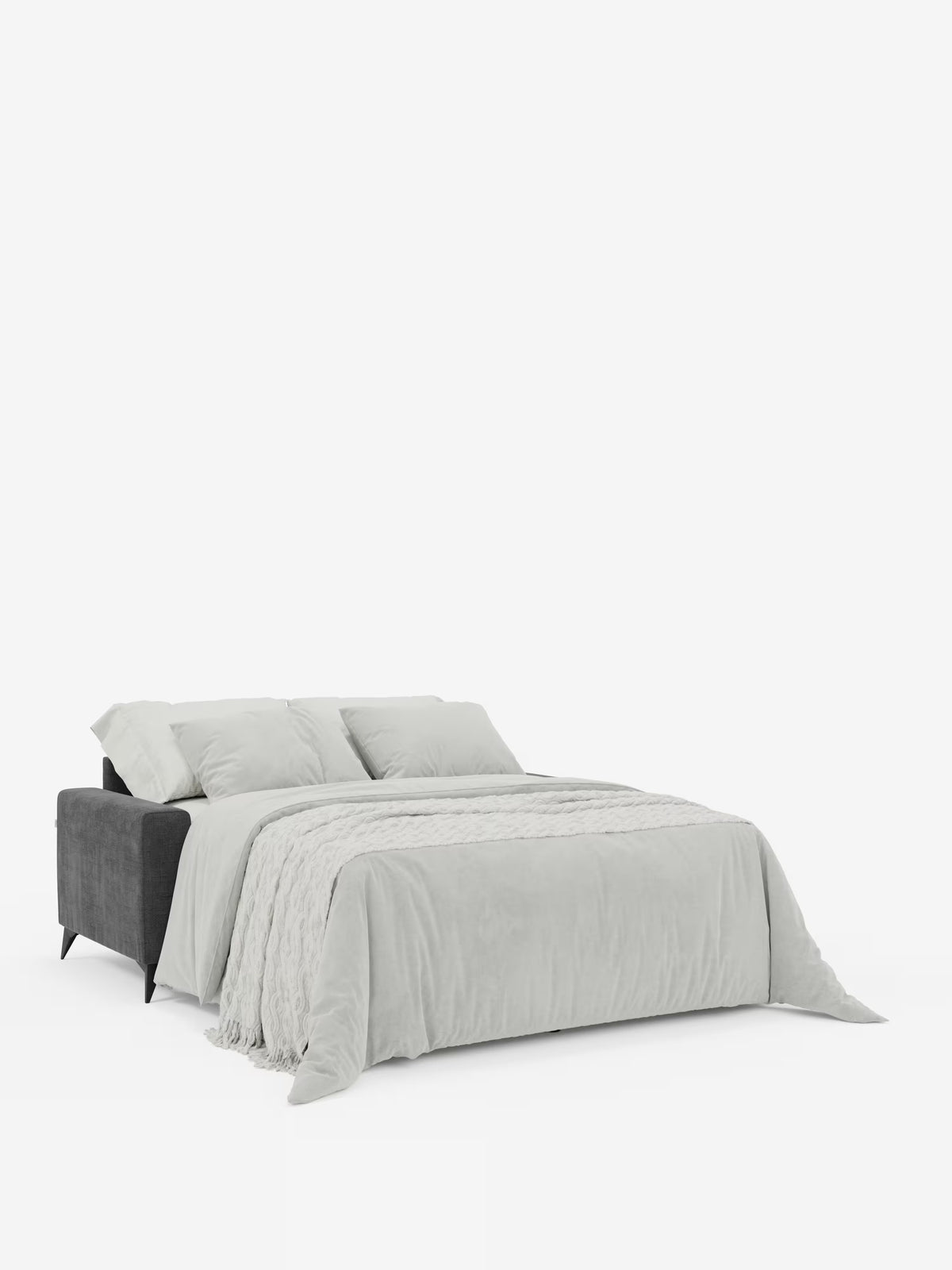 Il divano letto matrimoniale Pegaso con poggiatesta reclinabili in tessuto jacquard antimacchia T22 di Divani.Store è raffigurato aperto in versione letto, rivestito con biancheria da letto grigio chiaro e coperto da una coperta testurizzata. Due cuscini sono appoggiati con disinvoltura allo schienale. L’ambientazione minimalista, caratterizzata solo da uno sfondo bianco e priva di ulteriori elementi decorativi o mobili, mette in risalto le linee raffinate di questo elegante divano moderno.