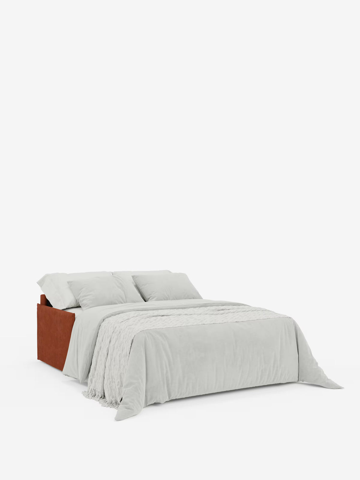 Un divano letto matrimoniale sfoderabile Evans in stile contemporaneo, proposto da Divani.Store, presenta una base rivestita in tessuto T23 color ruggine e resistente alle macchie, biancheria da letto di un bianco brillante con due cuscini e una coperta bianca testurizzata drappeggiata con disinvoltura sul letto. Il suo design spazioso e il vano porta-cuscini integrato garantiscono un comfort extra, il tutto su uno sfondo bianco a tinta unita.