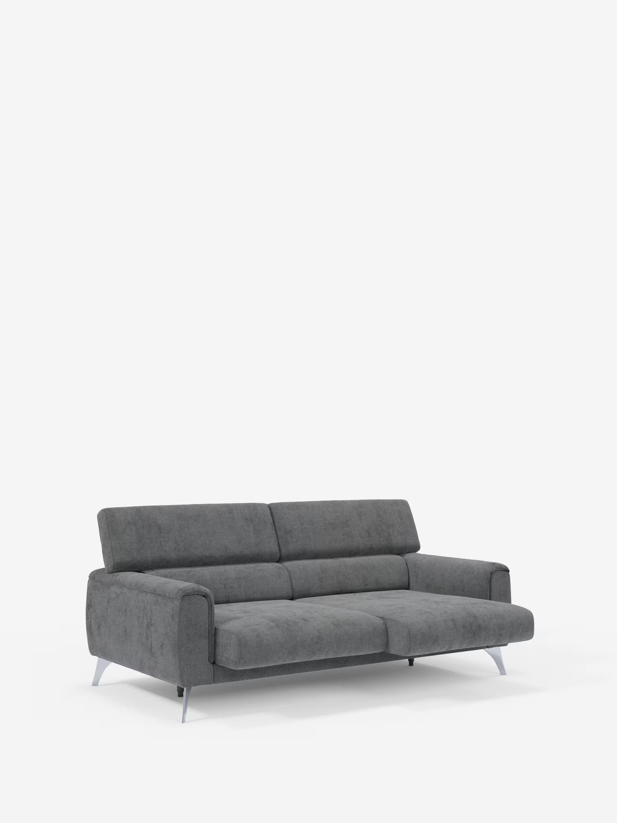 Un divano a 3 posti Caravaggio in stile contemporaneo di Divani.Store, rivestito in elegante tessuto T31 grigio scuro resistente alle macchie, con gambe in metallo e ampi braccioli. Su uno sfondo bianco a tinta unita, questo divano moderno offre sedute estensibili e poggiatesta regolabili per un comfort ancora maggiore. Lo schienale basso e le linee pulite ne definiscono l'estetica minimalista.