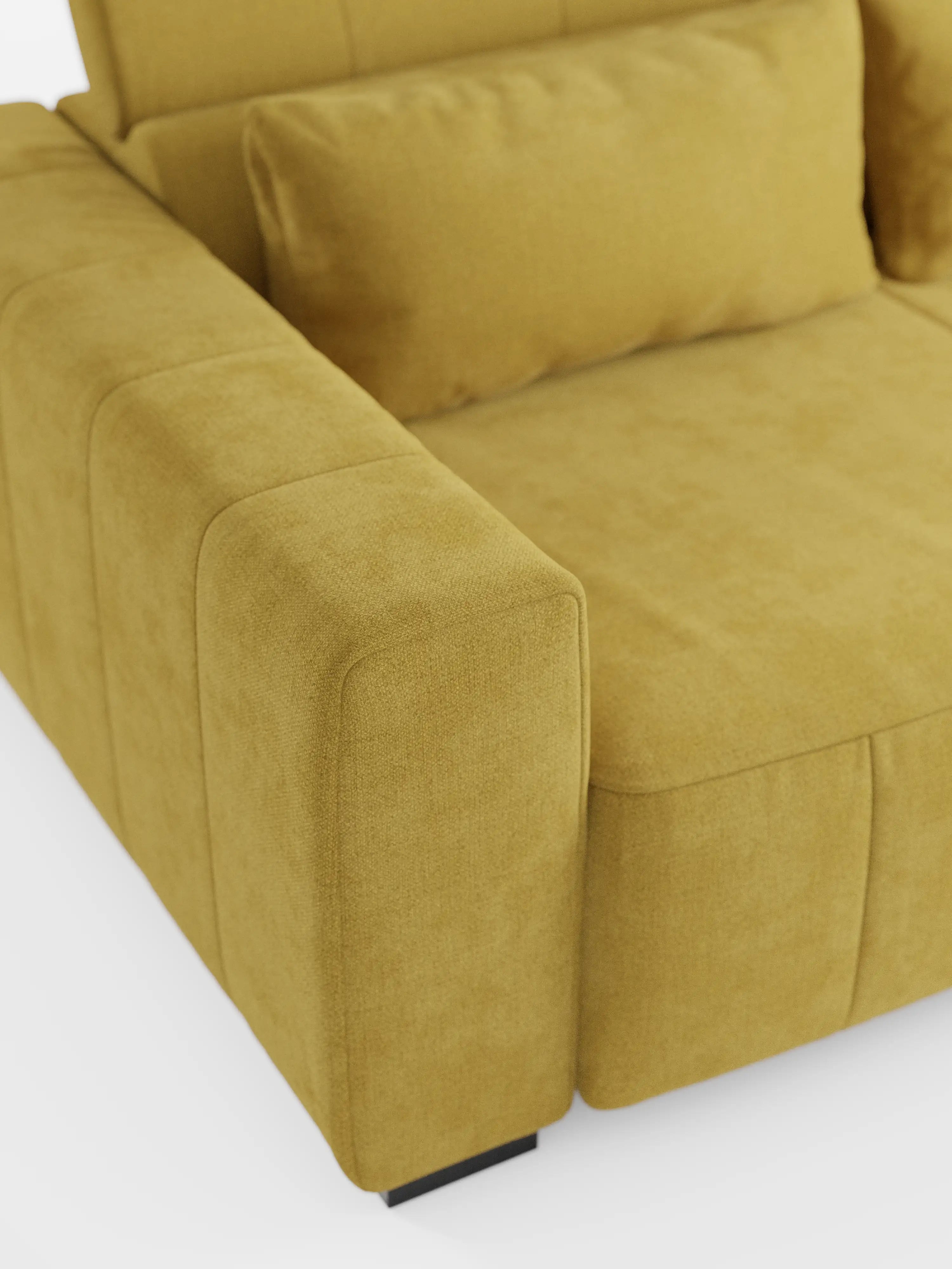 Un primo piano del divano angolare dorico con penisola e sedute allungabili con funzione relax elettrica di Divani.Store, realizzato in tessuto T23 resistente alle macchie, che mette in risalto i suoi ampi braccioli, la seduta morbida e il cuscino dello schienale in tinta, oltre a un design minimalista che richiama lo stile dei moderni divani italiani. Il divano presenta gambe corte nere ed è fotografato su uno sfondo bianco.
