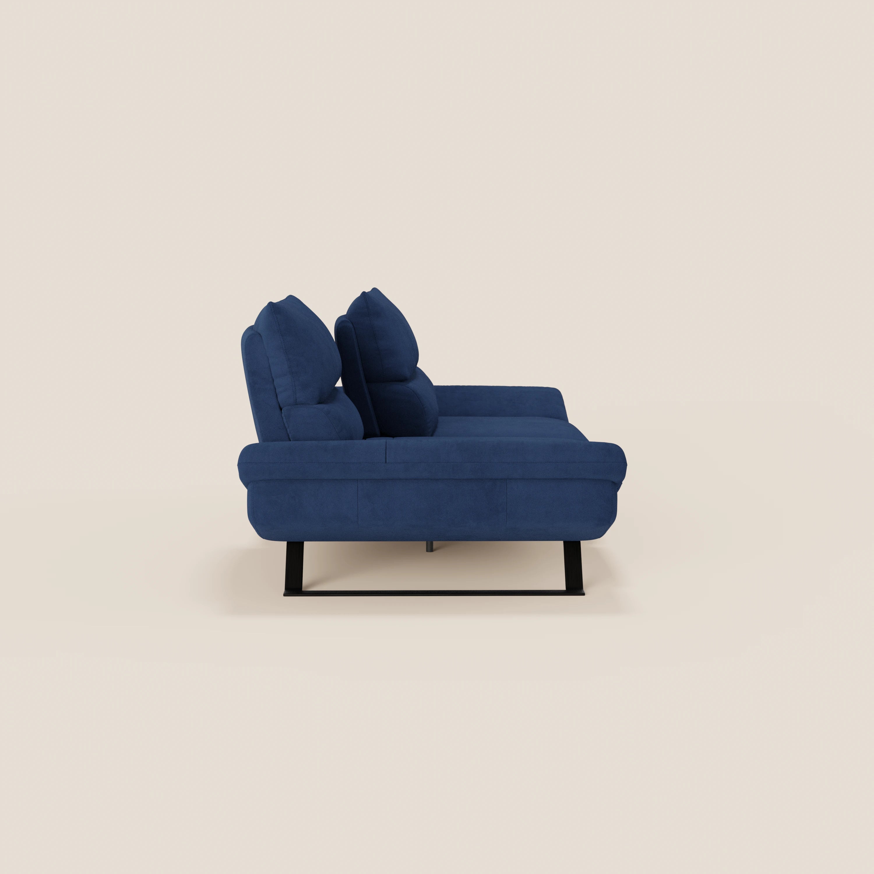 Eclipse Divano dal design moderno 2 e 3 posti con schienali traslanti - piedini alti in elegante microfibra smacchiabile T11 - divani.store