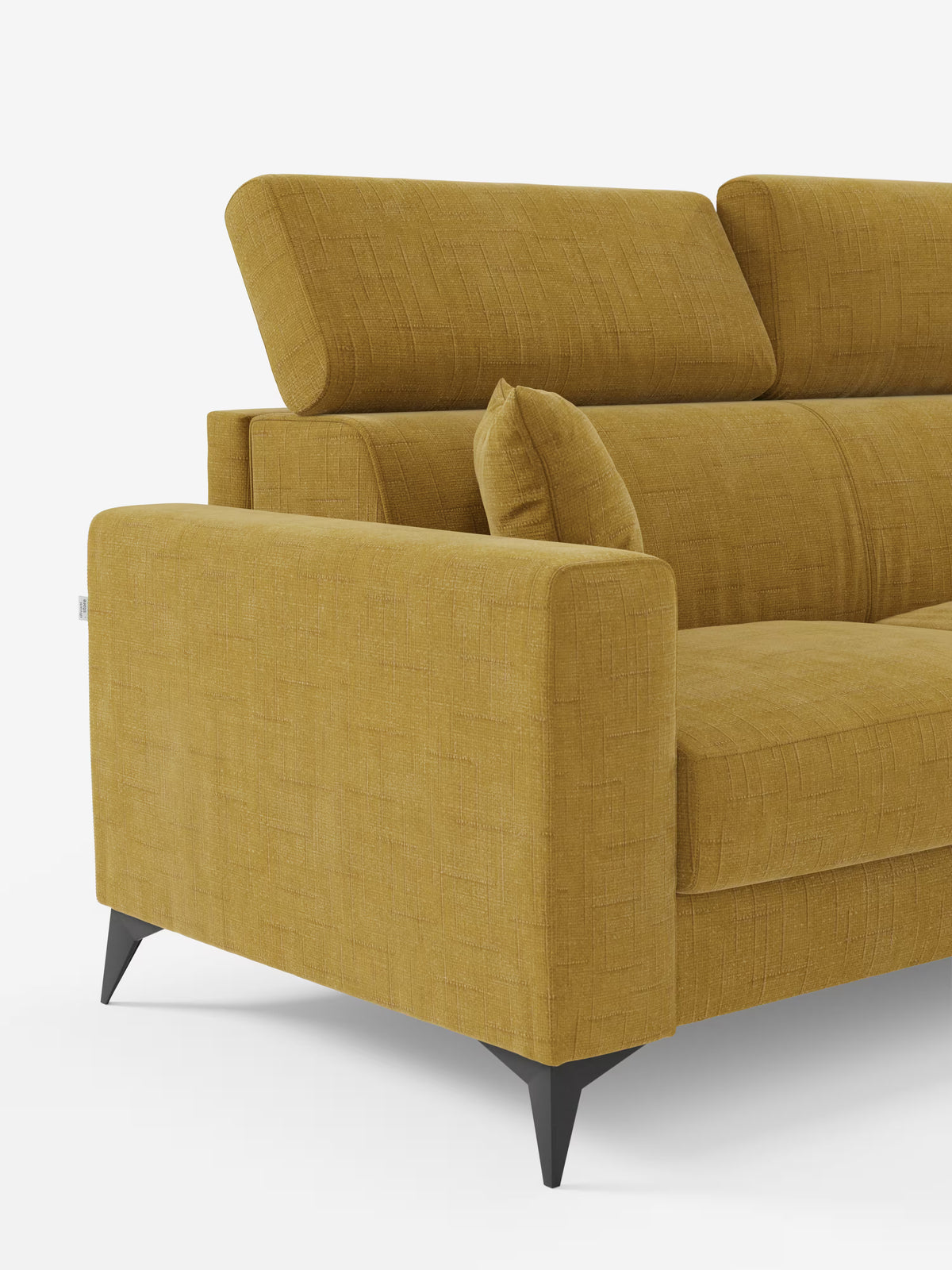 Scopri il comfort contemporaneo con il divano letto angolare Pegaso di Divani.Store, rivestito in tessuto jacquard antimacchia T22 in un vivace giallo senape. Questo elegante divano presenta gambe angolari nere, un ampio bracciolo, poggiatesta reclinabili per un sostegno personalizzabile e include un cuscino coordinato. Il design vanta una pratica chaise longue con contenitore integrato (penisola contenitore), il tutto messo in risalto da uno sfondo bianco a tinta unita che ne accentua l’estetica moderna e