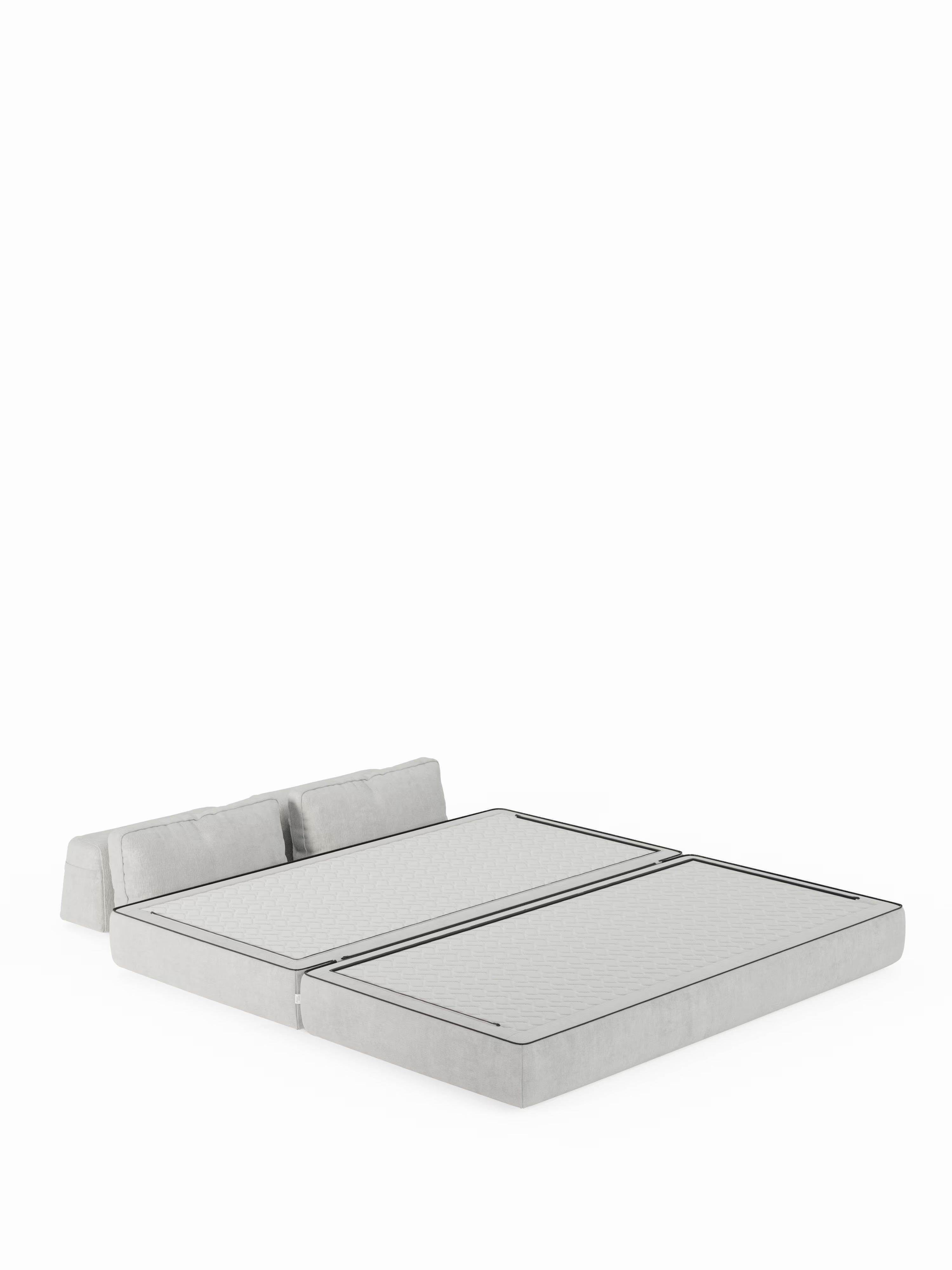 Un divano letto matrimoniale modulare Rift a 2 e 3 posti di Divani.Il modello Store, rivestito in grigio chiaro con schienali bassi ribaltabili e due ampi cuscini di seduta che, una volta distesi, formano una superficie spaziosa simile a un letto (altezza del materasso 22 cm con schiuma memory T31), è esposto su uno sfondo bianco a tinta unita.