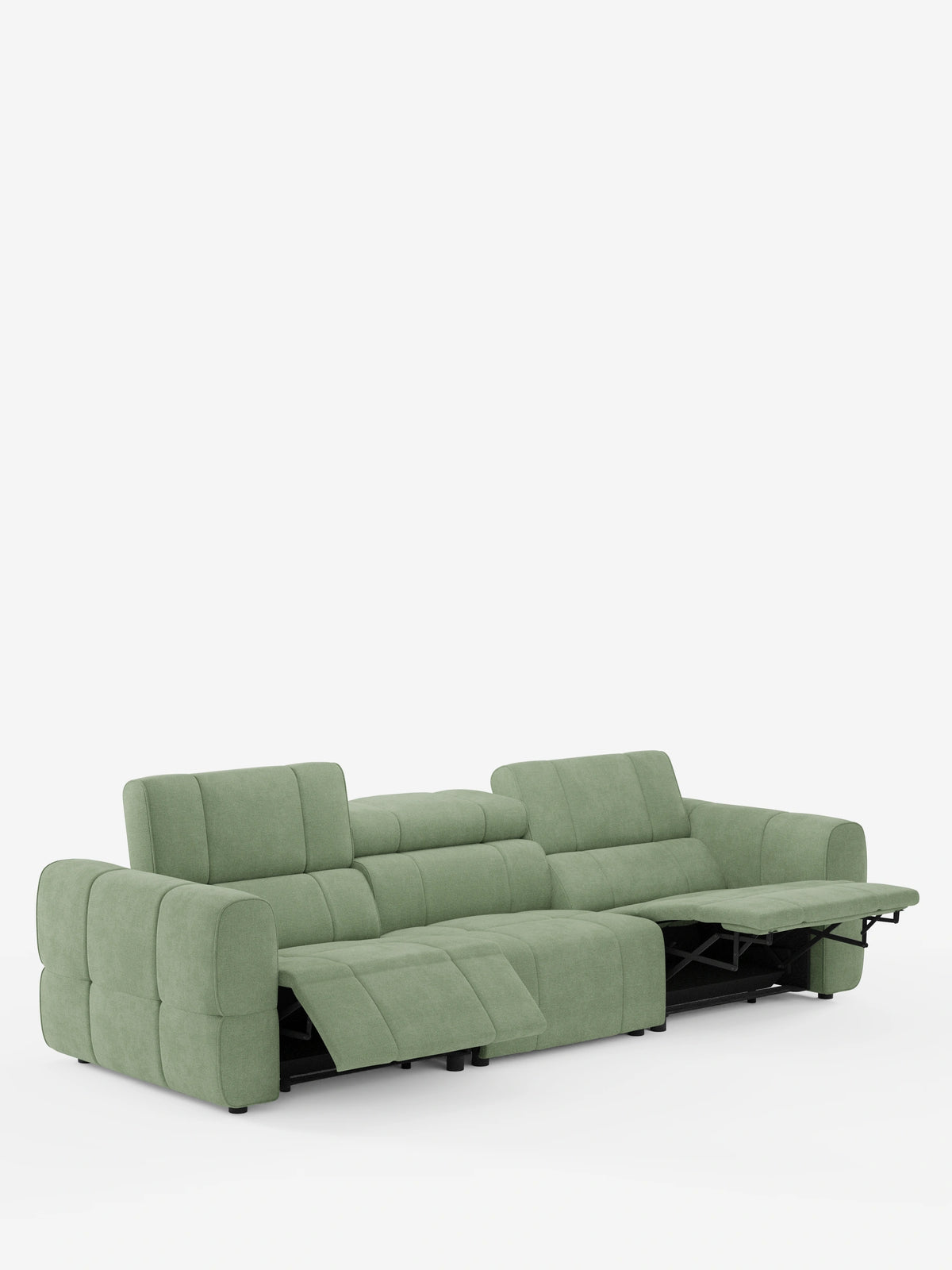 Un divano modulare Giotto a 4 posti color verde salvia con poggiatesta reclinabili e funzione relax elettrica opzionale, rivestito in tessuto smacchiabile T23 su sfondo bianco, dotato di poggiatesta regolabili e due sedute estensibili che lasciano intravedere la struttura in metallo scuro.