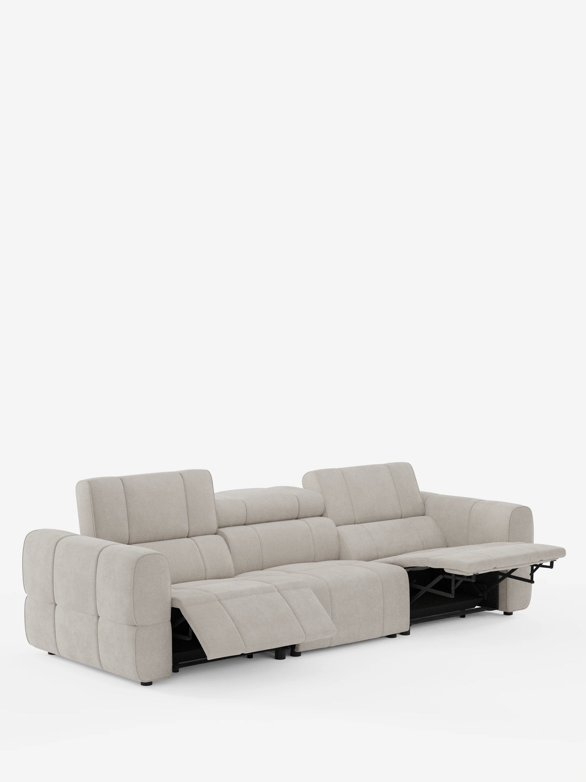 Il divano modulare Giotto a 4 posti con poggiatesta reclinabili e funzione relax elettrica opzionale, rivestito in tessuto smacchiabile T23, è un divano modulare beige chiaro a 4 posti con poggiatesta regolabili e due poggiapiedi estensibili, raffigurato su uno sfondo bianco.