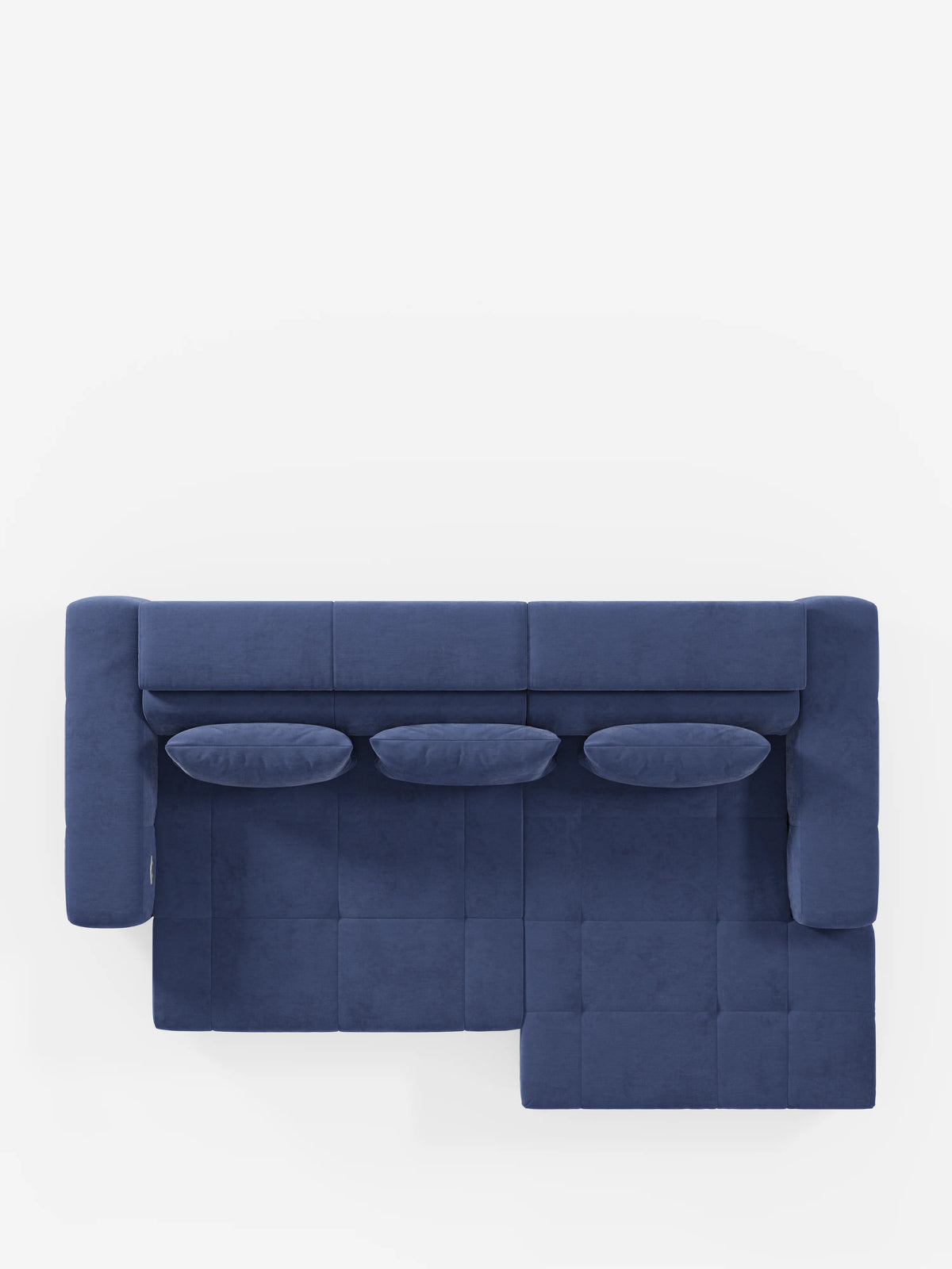 Una vista dall'alto del divano angolare Monarch con penisola e funzione Relax Elettrico per l'allungamento delle sedute di Divani.Store, raffigurato in blu con tre cuscini cilindrici sullo schienale e su uno sfondo bianco a tinta unita. Questo elegante divano presenta linee pulite, due sezioni principali di seduta, una chaise longue sul lato destro per un maggiore comfort, poggiatesta regolabili ed è rivestito in morbido tessuto T31 resistente alle macchie.