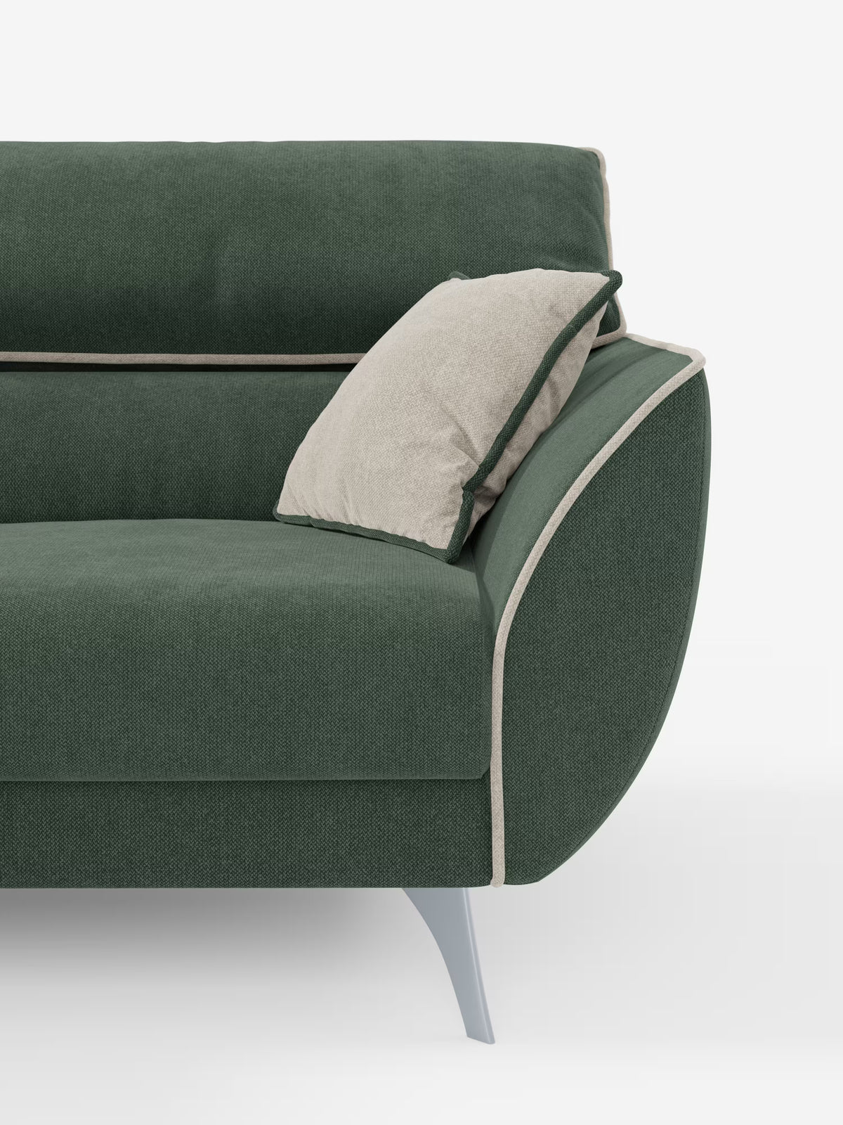L'immagine mostra il divano Michelangelo a 2 e 3 posti con sedute allungabili e poggiatesta reclinabili di Divani.Store, un divano moderno bicolore rivestito in tessuto smacchiabile T23 verde con rifiniture beige e gambe angolate metalliche. Un unico cuscino beige è appoggiato allo schienale. Su uno sfondo bianco a tinta unita, è visibile solo la metà destra di questo divano moderno.