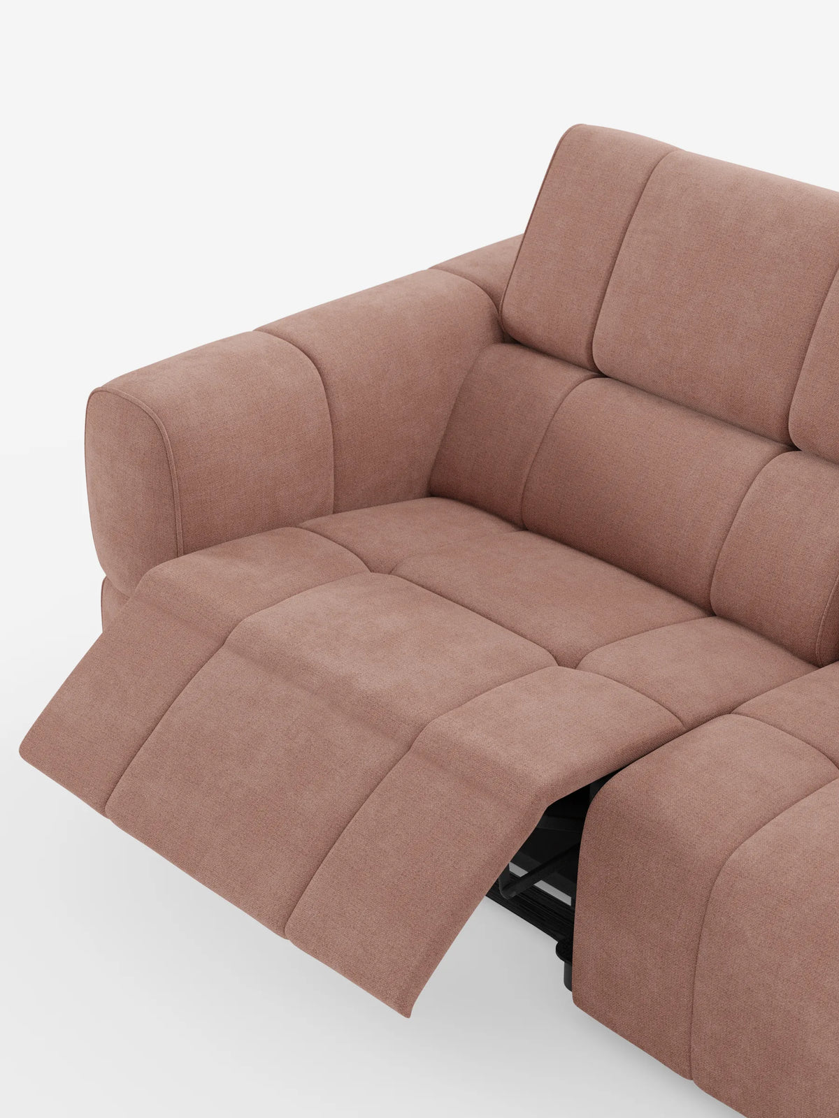Un divano modulare contemporaneo Giotto a 3 posti, con poggiatesta reclinabili e funzione relax elettrica opzionale, rivestito in tessuto smacchiabile T23 color rosa polveroso su sfondo bianco; nella foto è raffigurato con la panca sinistra estesa e i poggiatesta regolabili in evidenza.