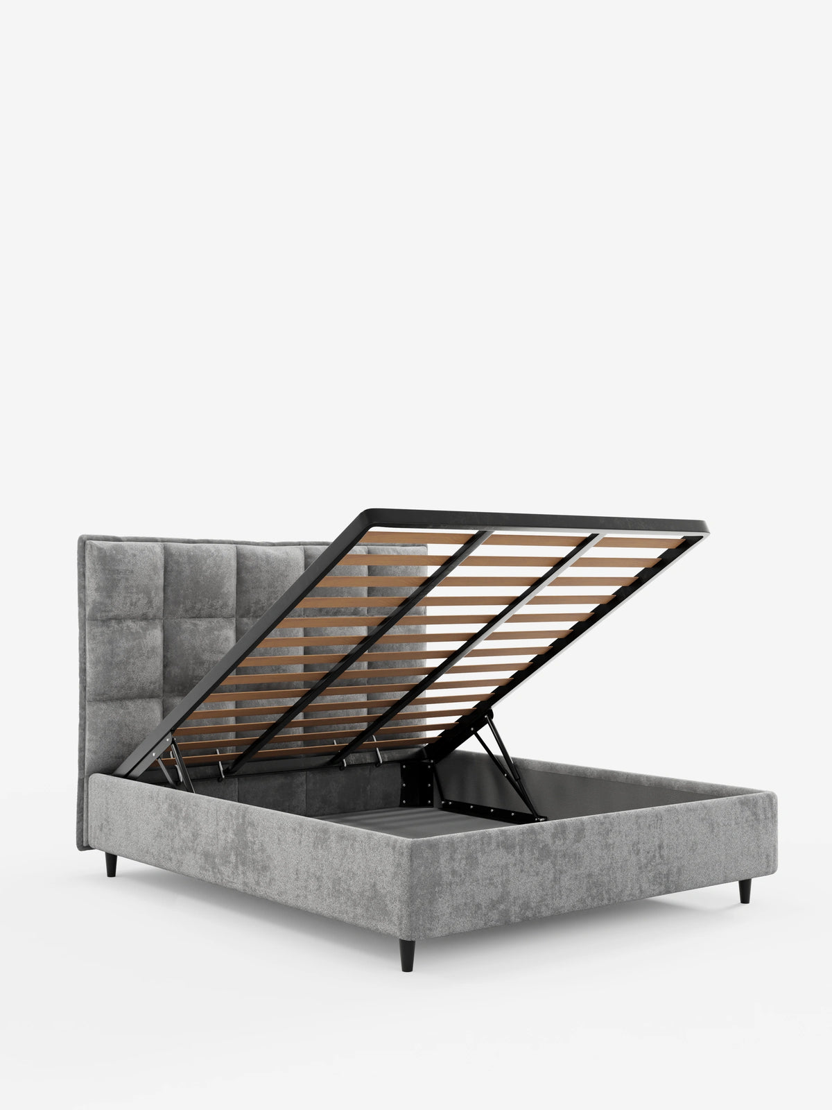Un letto imbottito AURO con contenitore e testiera alta capitonné in ciniglia Oeko-Tex® color grigio, caratterizzato da una base rialzata per il materasso che funge da contenitore, da un’alta testiera capitonné e da sottili gambe scure su sfondo bianco.