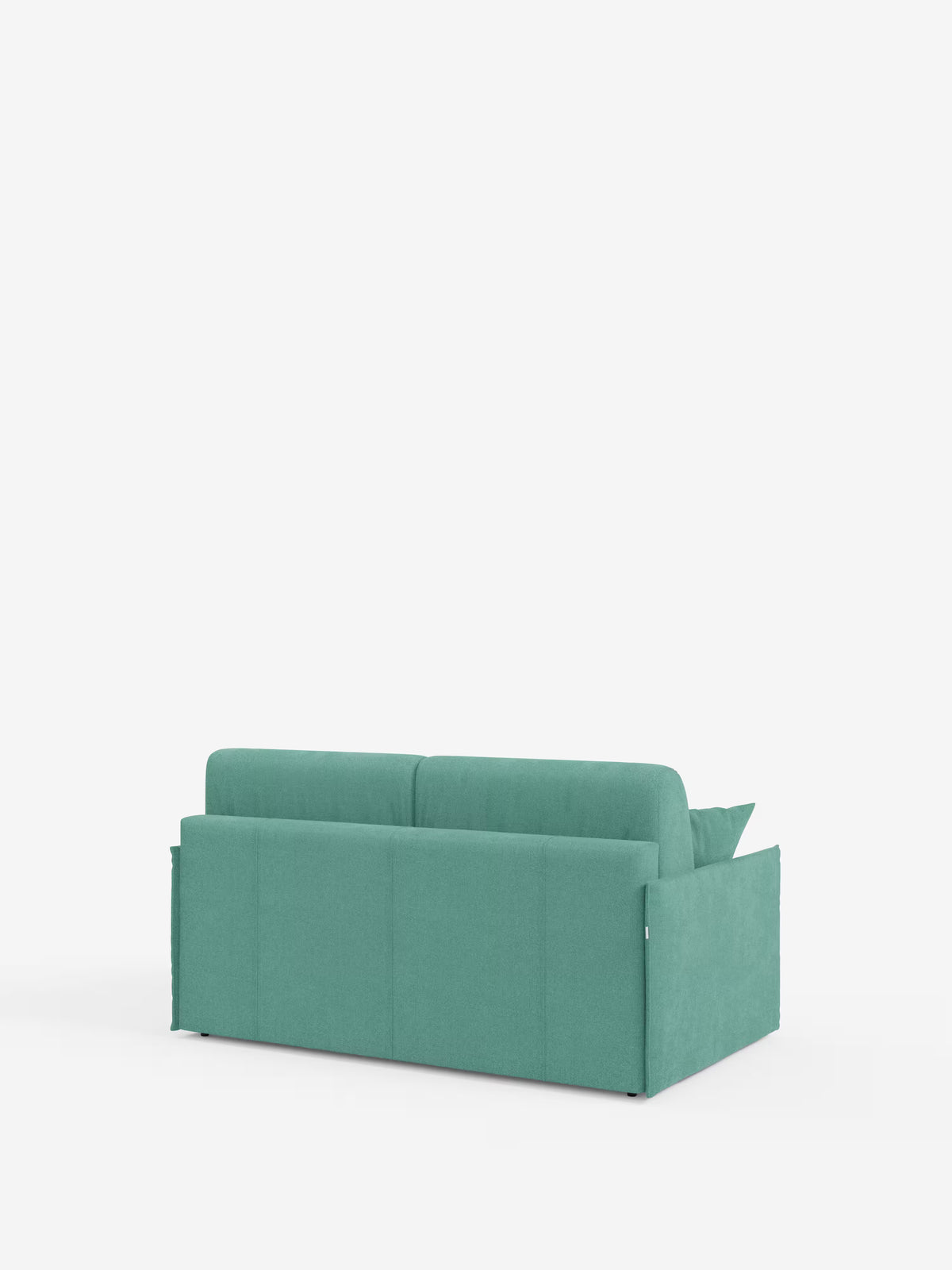Il divano letto matrimoniale sfoderabile Evans di Divani.Store è raffigurato nella vista posteriore, rivestito in tessuto T23 color verde acqua e resistente alle macchie. Il suo design compatto, moderno e salvaspazio è caratterizzato da linee rette, due cuscini dello schienale, una seduta fissa e un pratico vano porta-cuscini. Un unico cuscino spunta sul lato destro su uno sfondo bianco a tinta unita che mette in risalto il colore deciso e la silhouette elegante del divano.