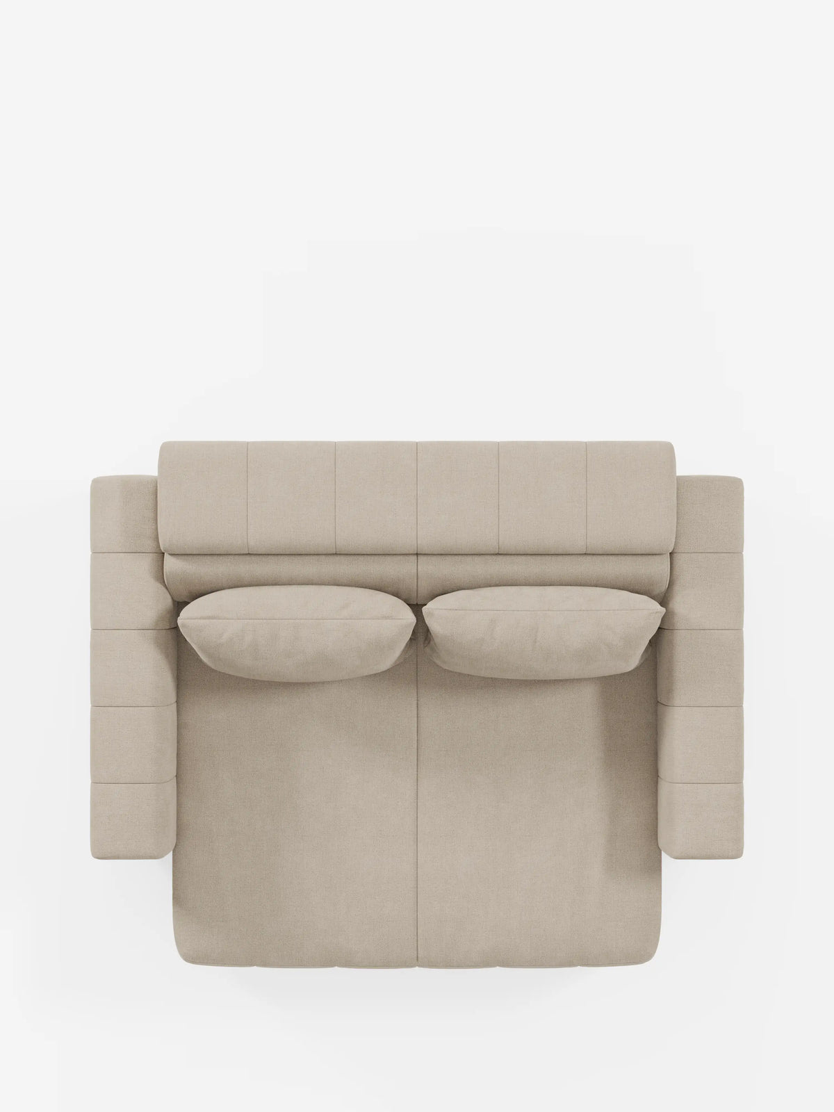 Divano a 3 posti “Beige Doric” con sedute allungabili tramite meccanismo relax elettrico di Divani.Store, visto dall'alto su uno sfondo bianco. Questo divano moderno e minimalista presenta due cuscini di seduta, due cuscini dello schienale e ampi braccioli rettangolari. Il rivestimento in tessuto smacchiabile T23 presenta un aspetto liscio con sottili cuciture verticali, mentre il design include un poggiatesta reclinabile per un maggiore comfort.