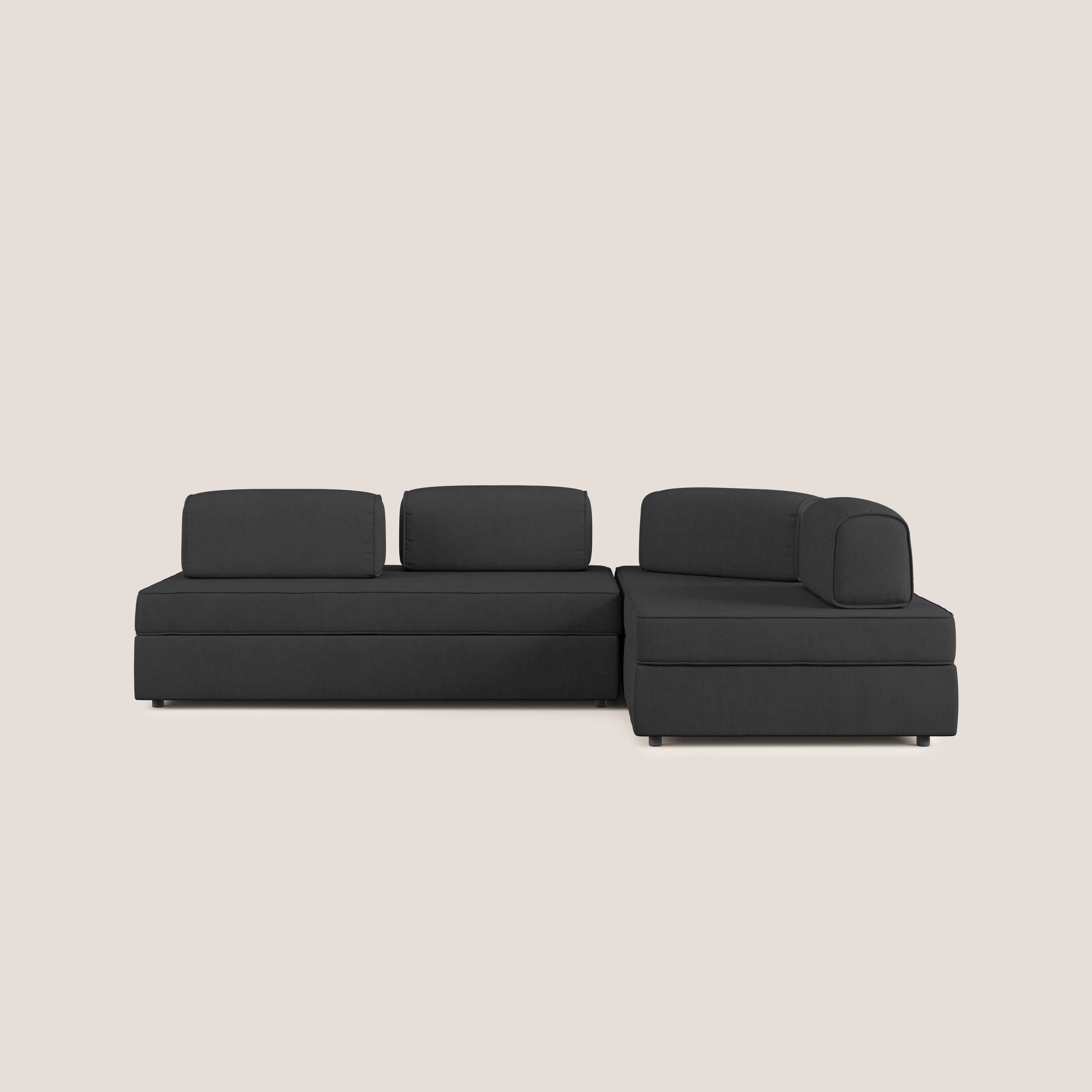 Liberty divano angolare con pouf estraibile e schienali movibili in tessuto morbido impermeabile T02 nero - divani.store