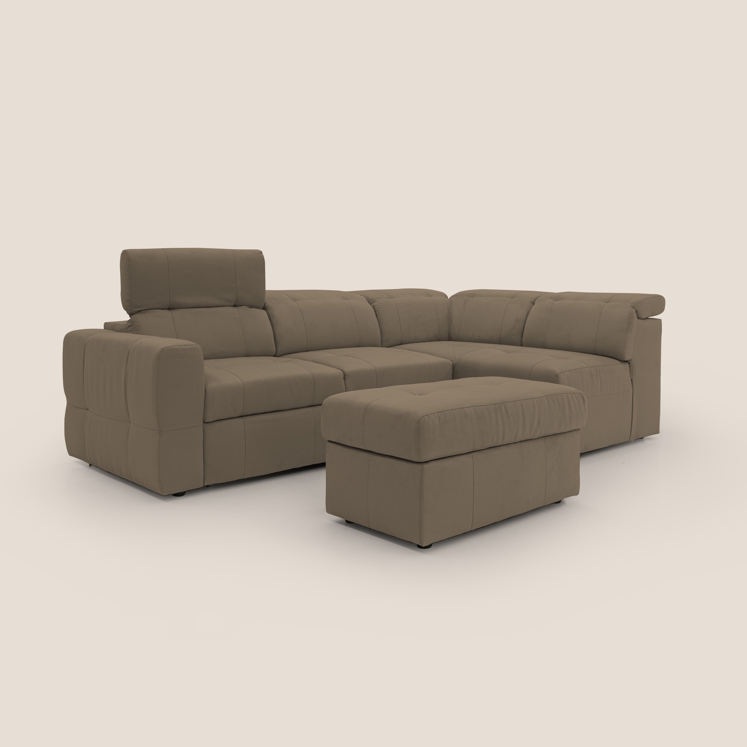 Kronos Divano angolare con poggiapiedi estraibile e pouf contenitore mobile in microfibra impermeabile T11 marrone - divani.store