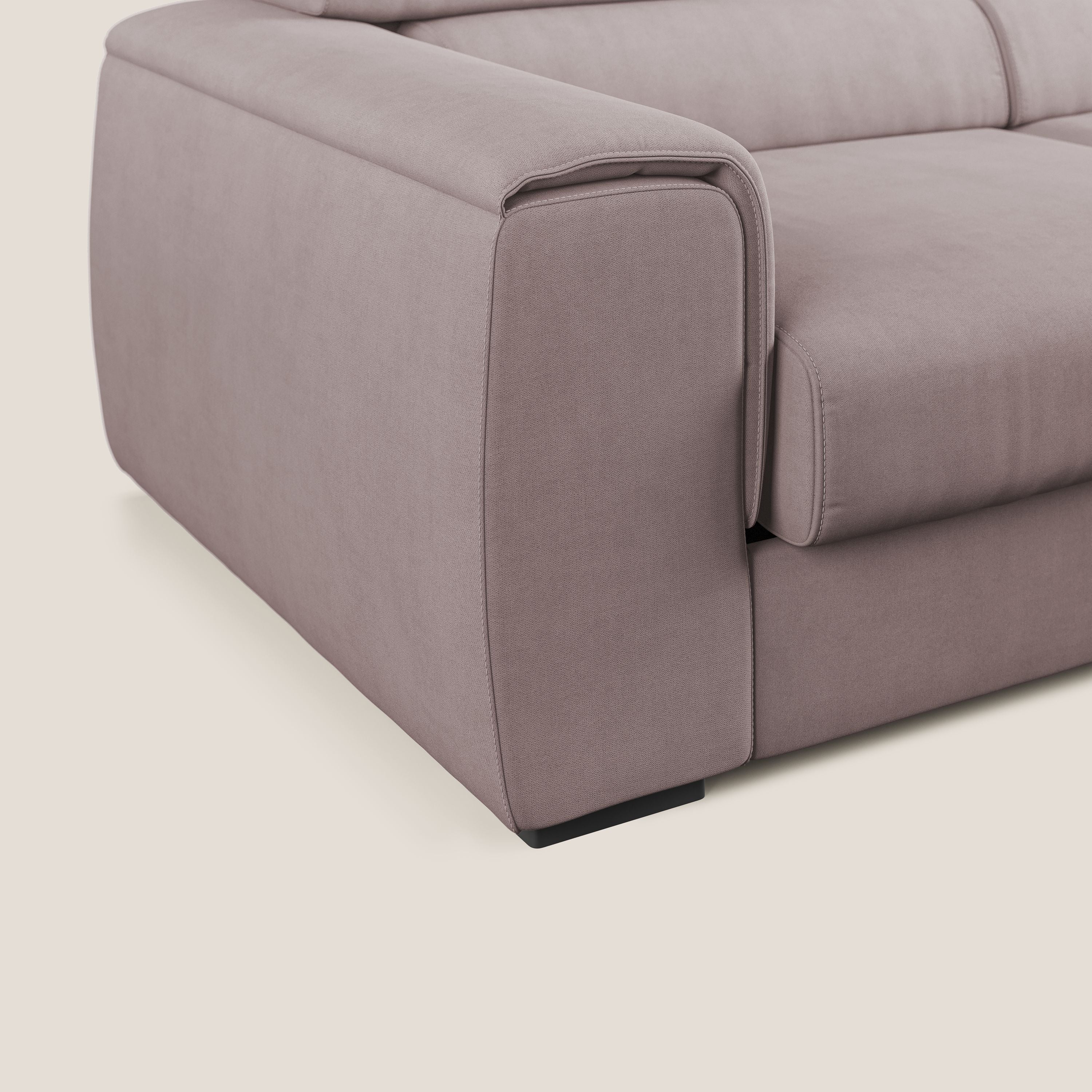 Zeno Divano angolare con pouf estraibile poggiapiedi in tessuto morbido impermeabile T02 rosa - divani.store