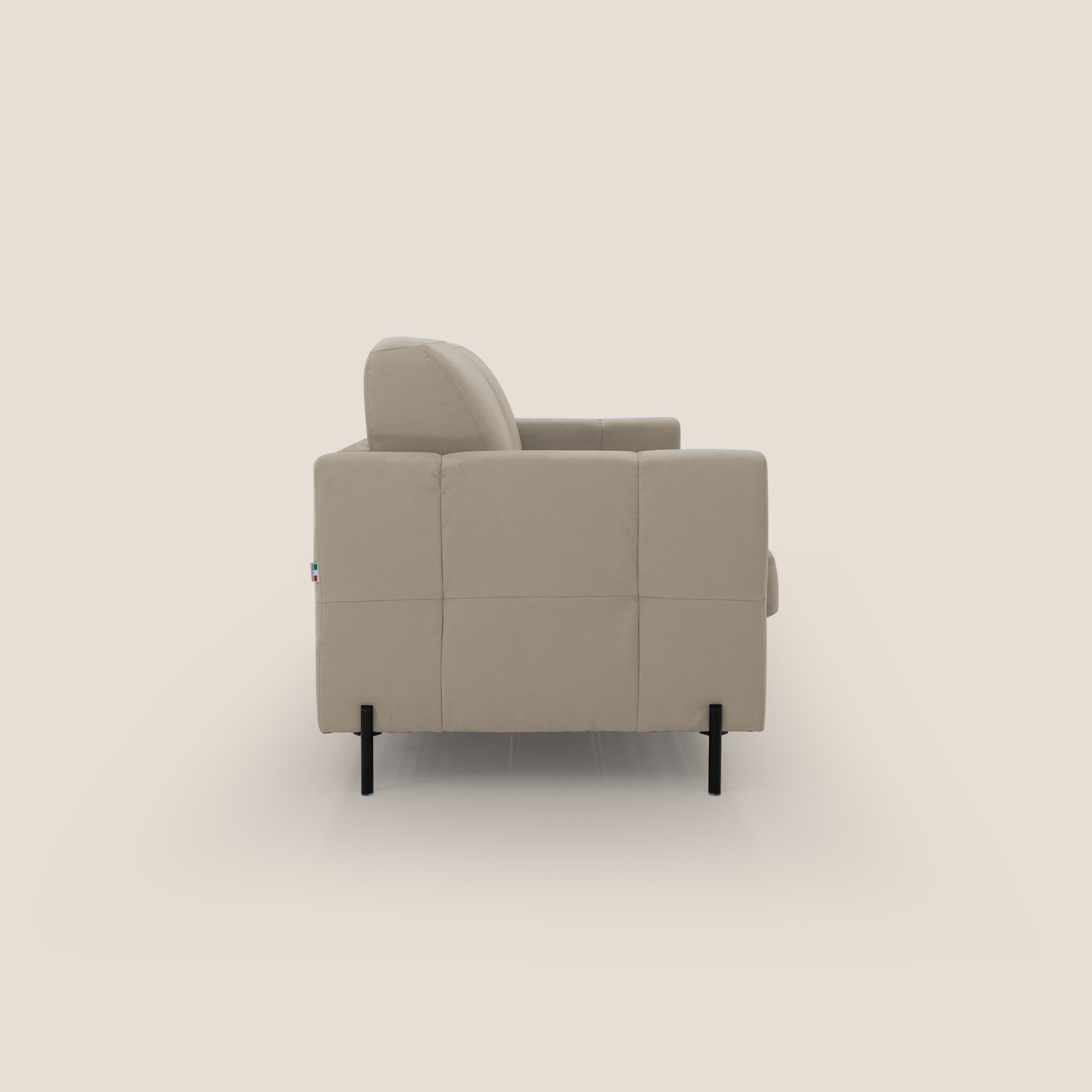Ortensia divano letto materasso H18 cm con piedi alti in elegante microfibra smacchiabile T11 tortora - divani.store