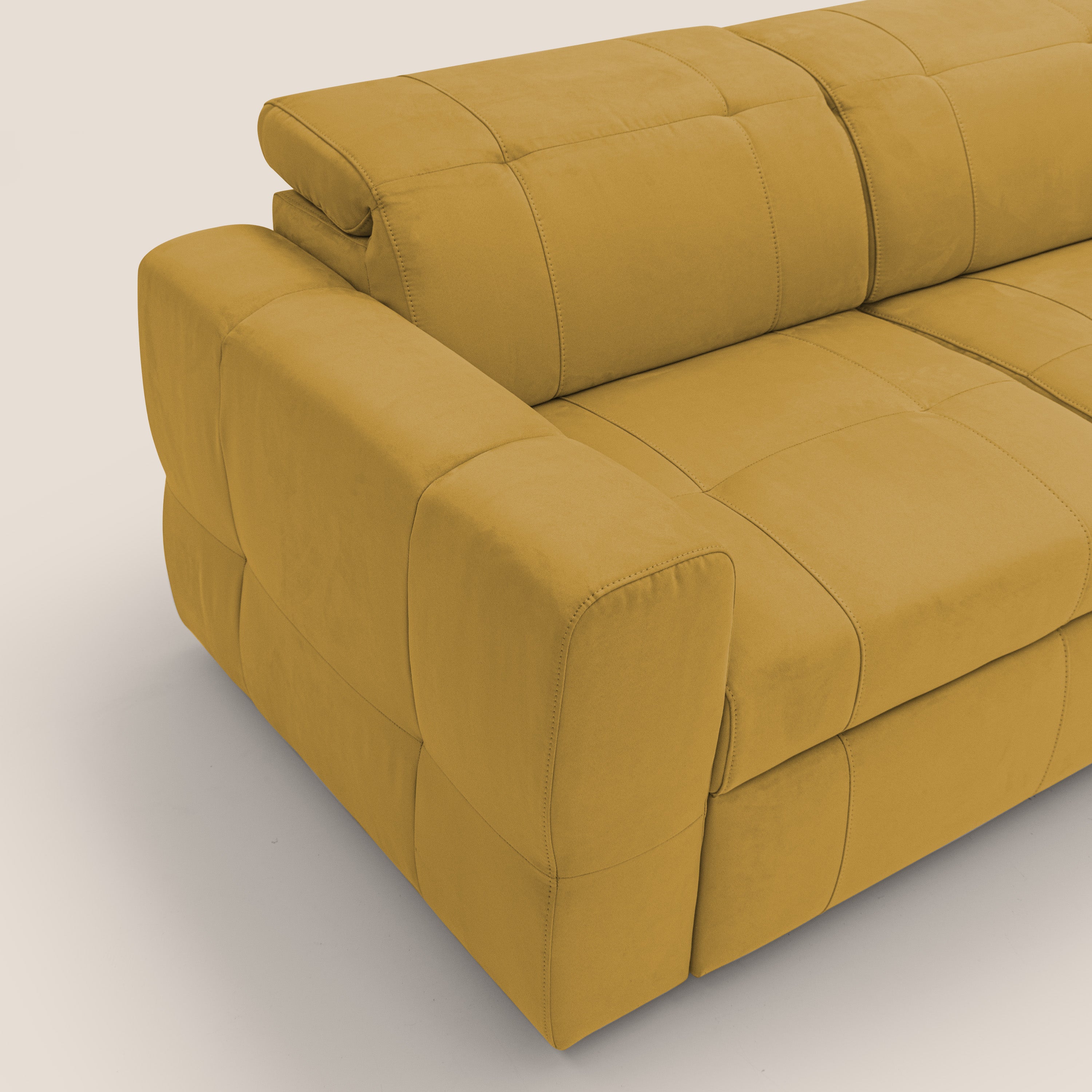 Kronos Divano angolare con poggiapiedi estraibile e pouf contenitore mobile in microfibra impermeabile T11 giallo - divani.store