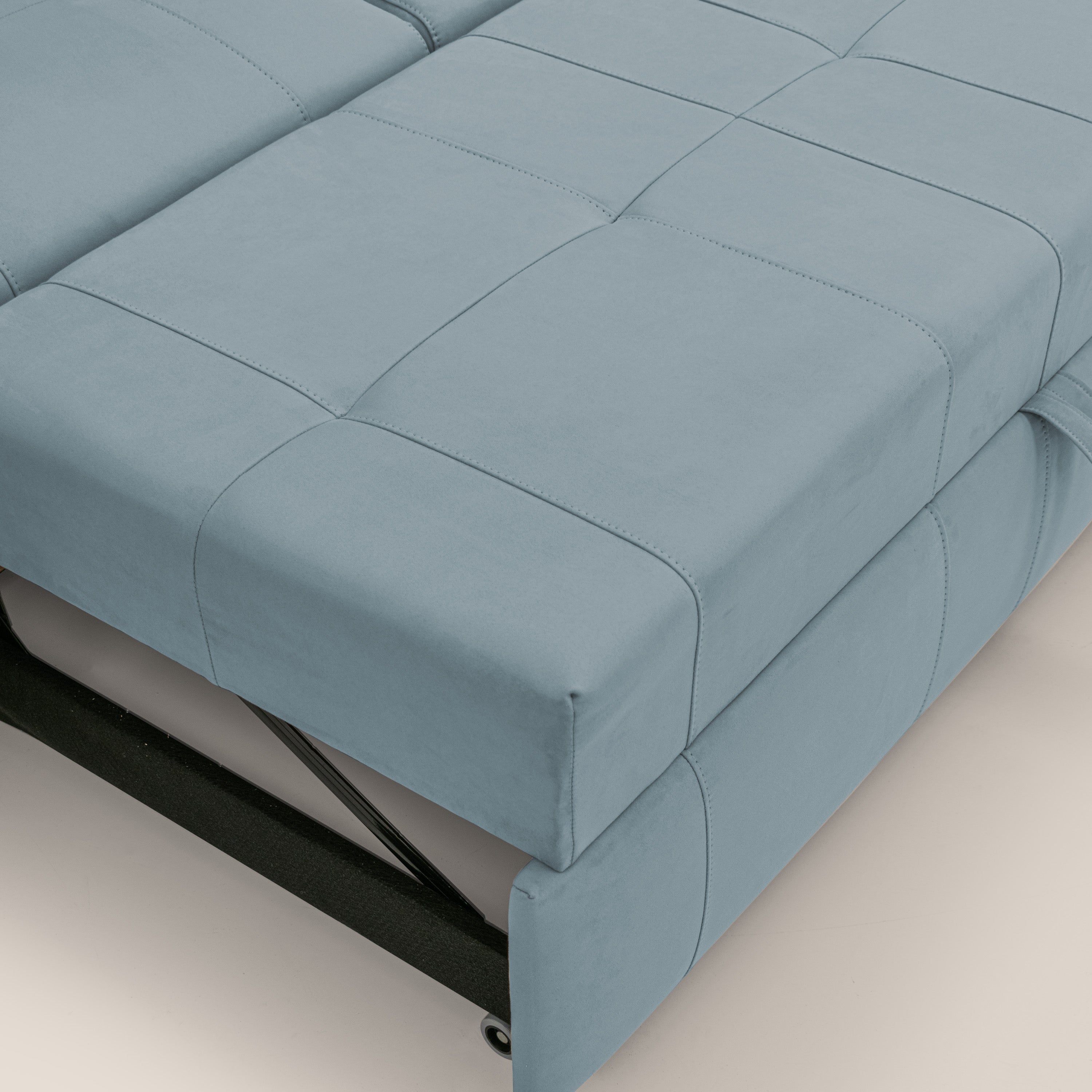 Kronos Divano angolare con pouf estraibile e penisola contenitore in microfibra impermeabile T11 carta da zucchero - divani.store
