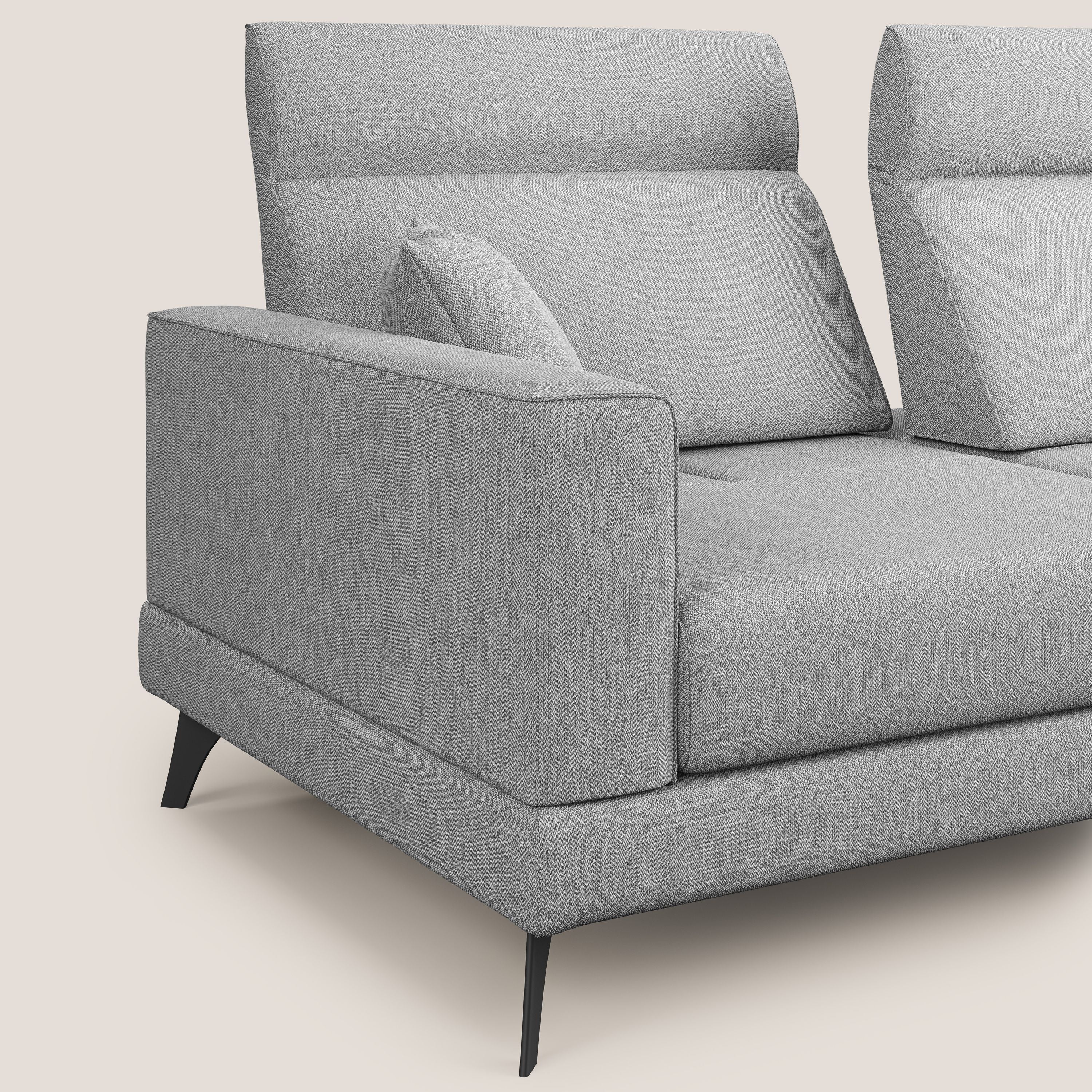 Slide Divano con schienali traslanti e poggiatesta in tessuto smacchiabile T05 grigio - divani.store
