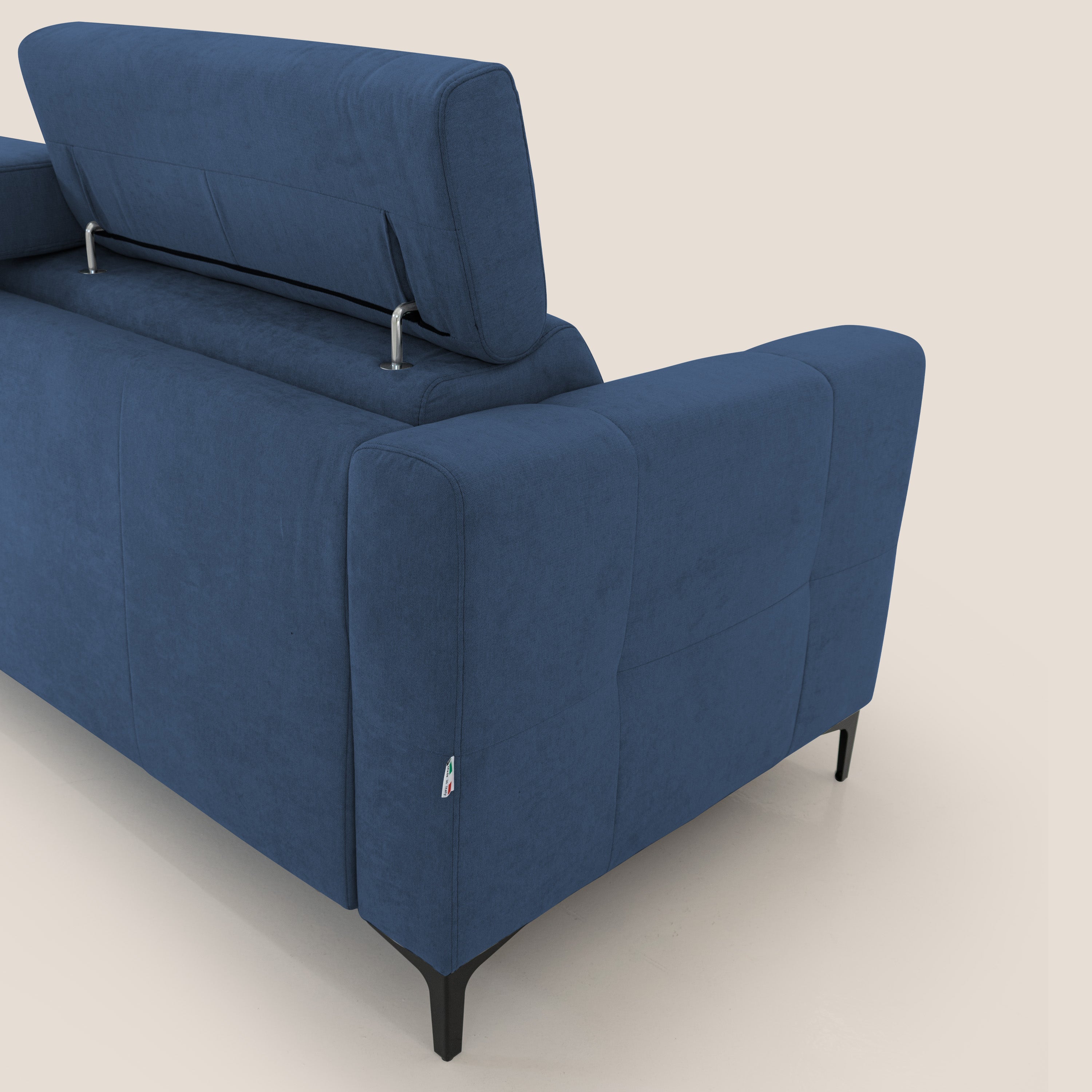 Gardenia divano letto materasso alto 18 cm con poggiatesta reclinabili e rivestimento impermeabile T02 blu - divani.store