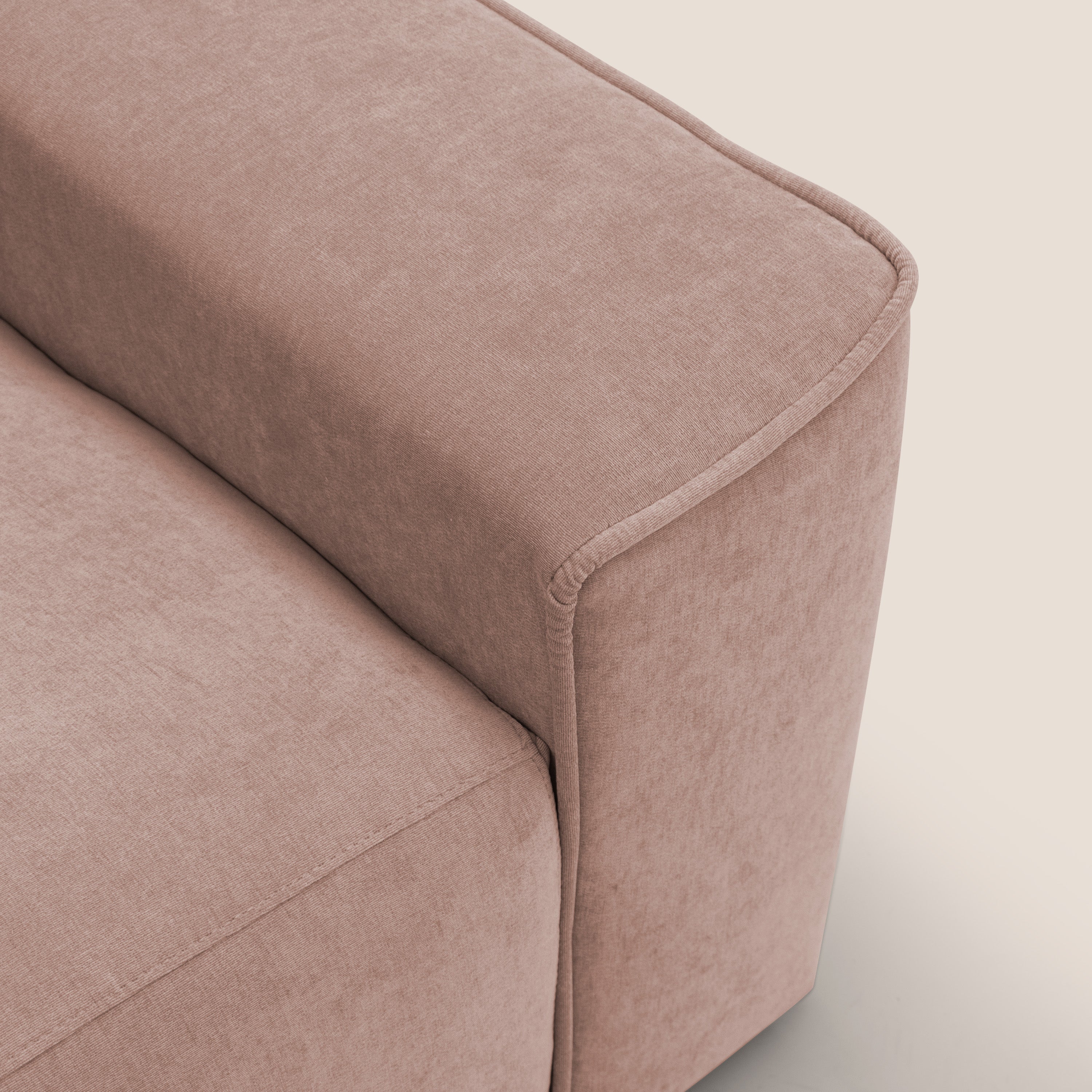 Clark Divano angolare con opzione relax elettrico in tessuto smacchiabile impermeabile T17 rosa - divani.store