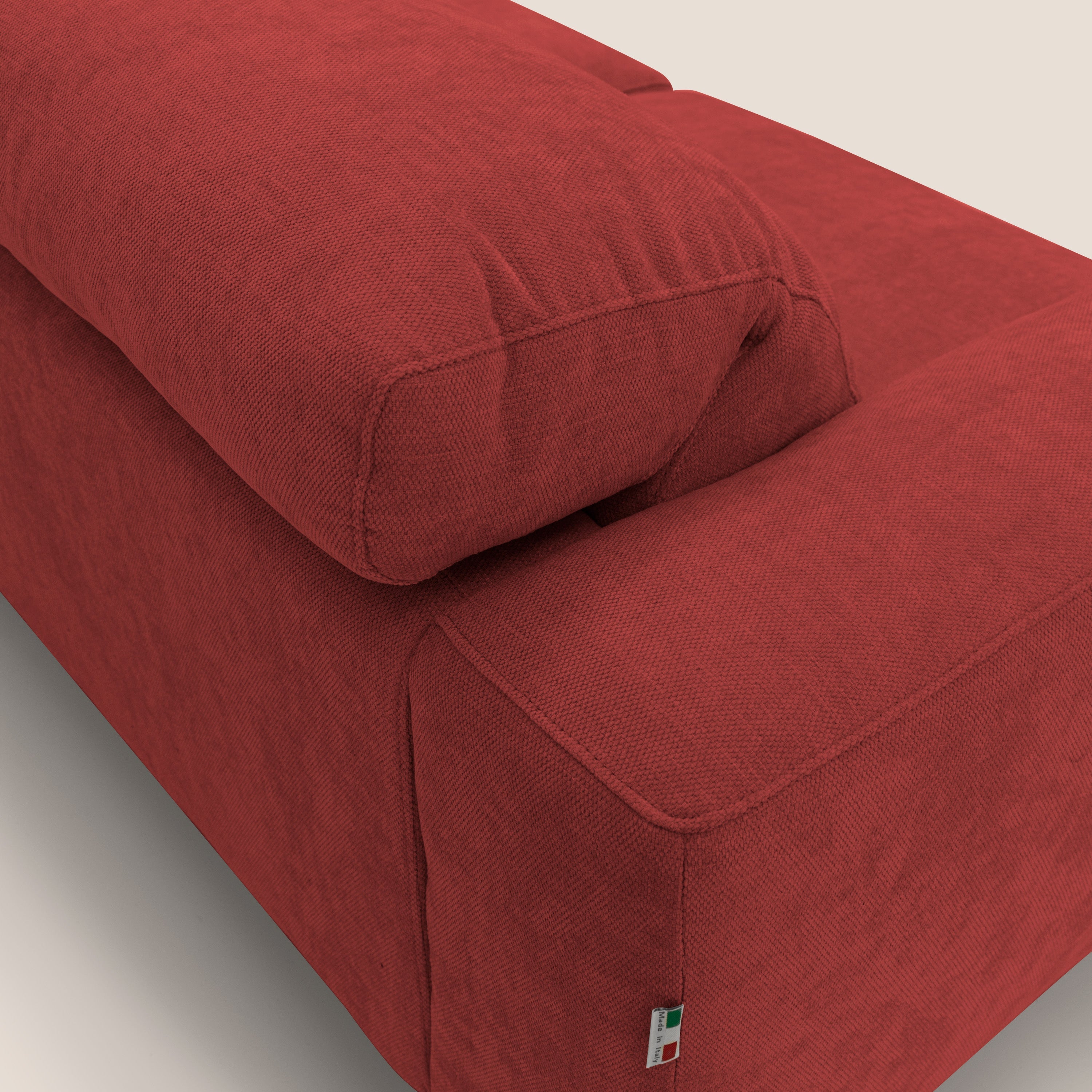 Sakura divano in piuma d'oca modulare a 3 sedute in morbido tessuto fiammato impermeabile T14 rosso - divani.store