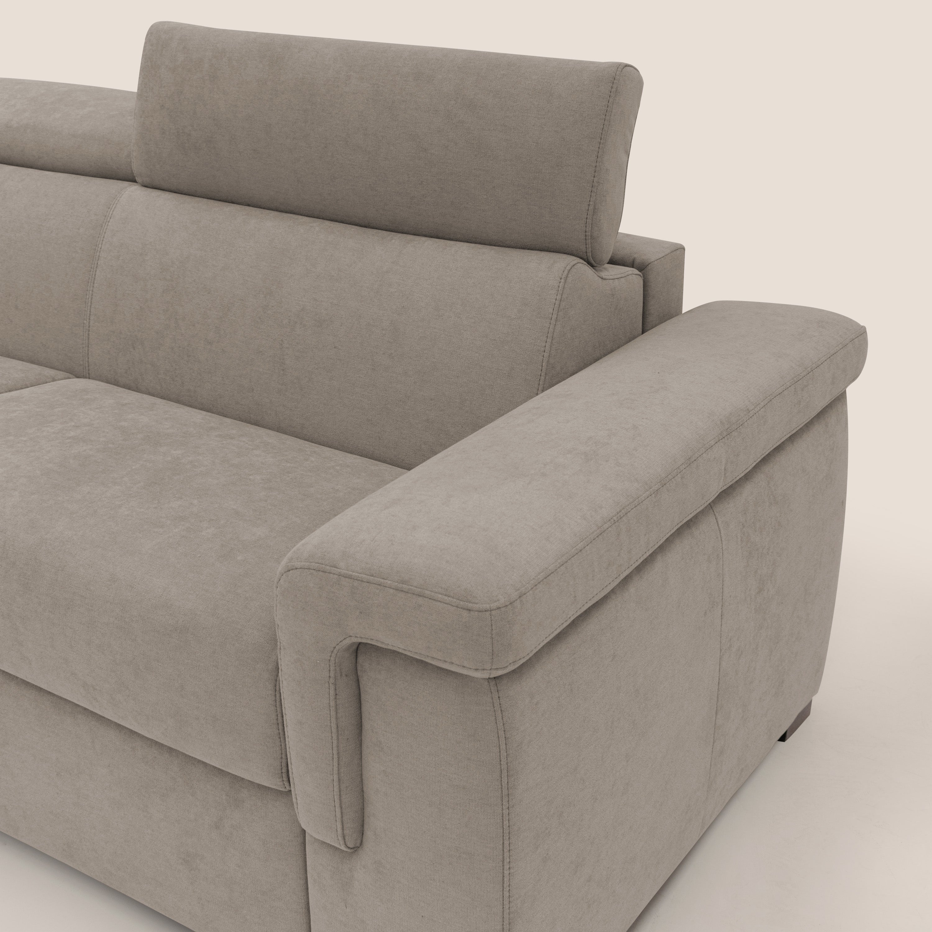 Giunone divano letto con materasso alto 18 cm e poggiatesta reclinabili in tessuto impermeabile T02 beige - divani.store