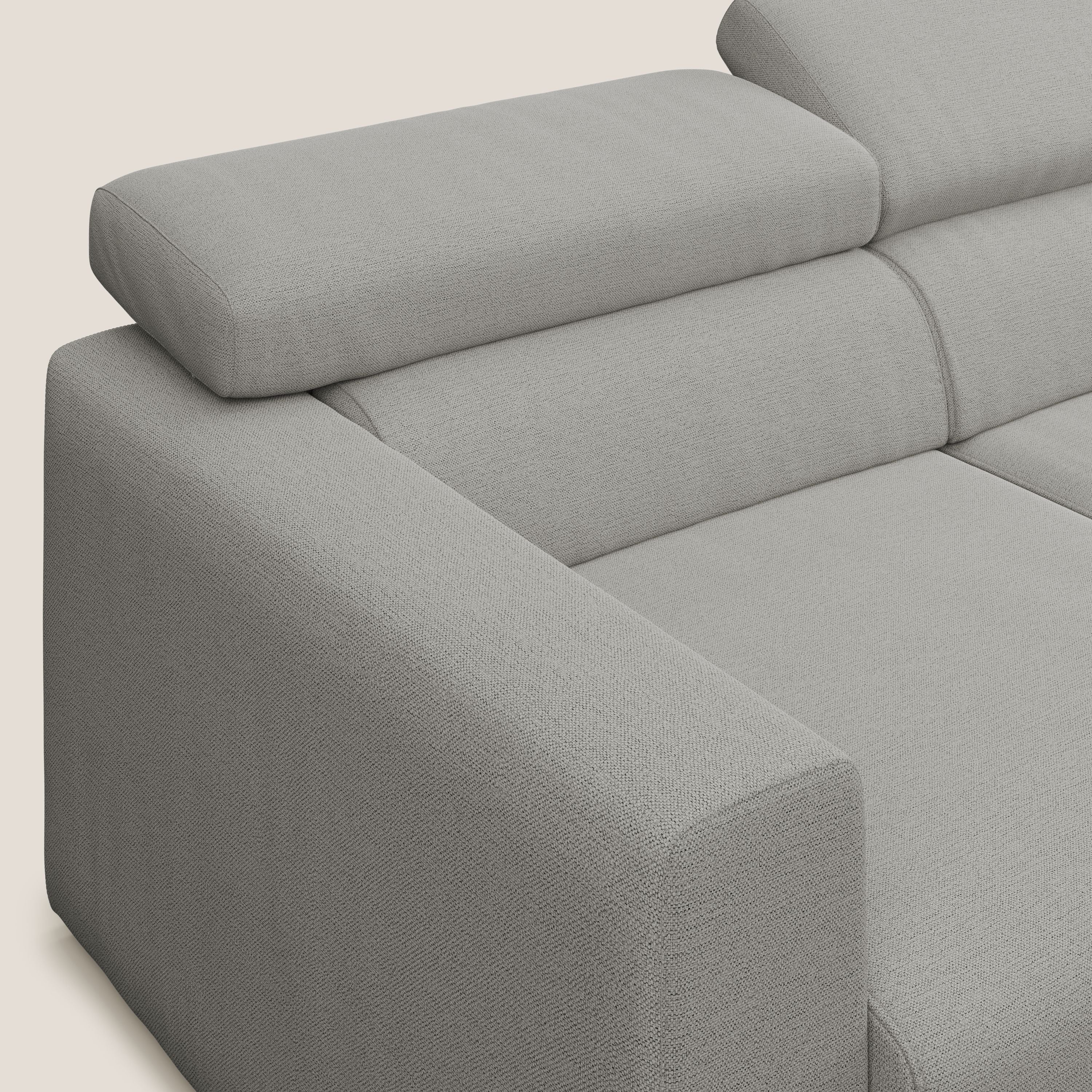 Dylan divano a 3 sedute con pouf estraibile poggiapiedi in tessuto fiammato simil cotone impermeabile T19 beige - divani.store