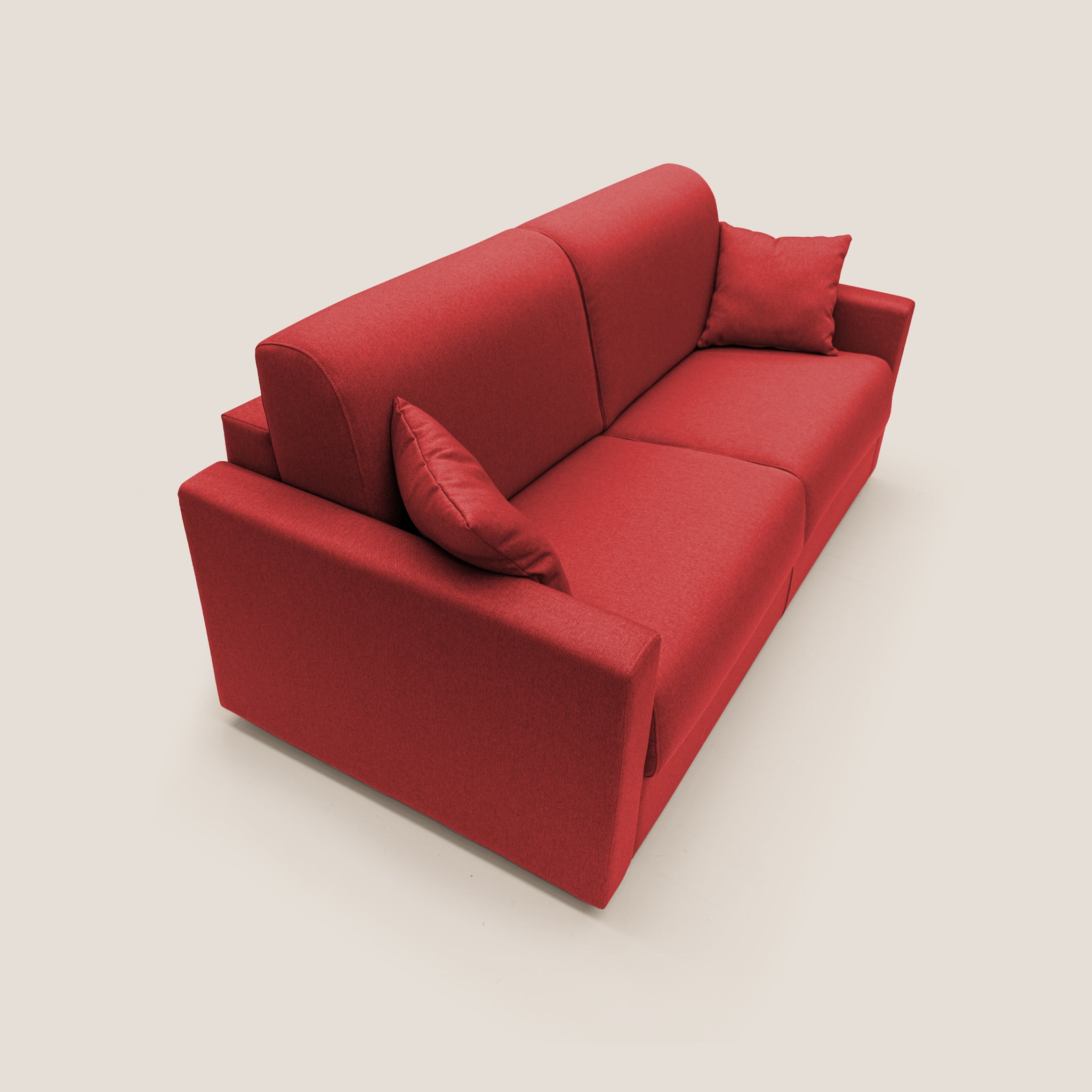 Il divano letto Chris da 206 cm di Divani.Store sfoggia un design elegante e moderno con il suo tessuto impermeabile T13 in un sorprendente colore rosso. La sua estetica minimalista è esaltata da due cuscini di seduta e cuscini rossi abbinati, perfettamente incastonati su uno sfondo bianco semplice. La sottile texture dei cuscini si armonizza con i braccioli rettangolari e le linee pulite, enfatizzando il suo stile contemporaneo.