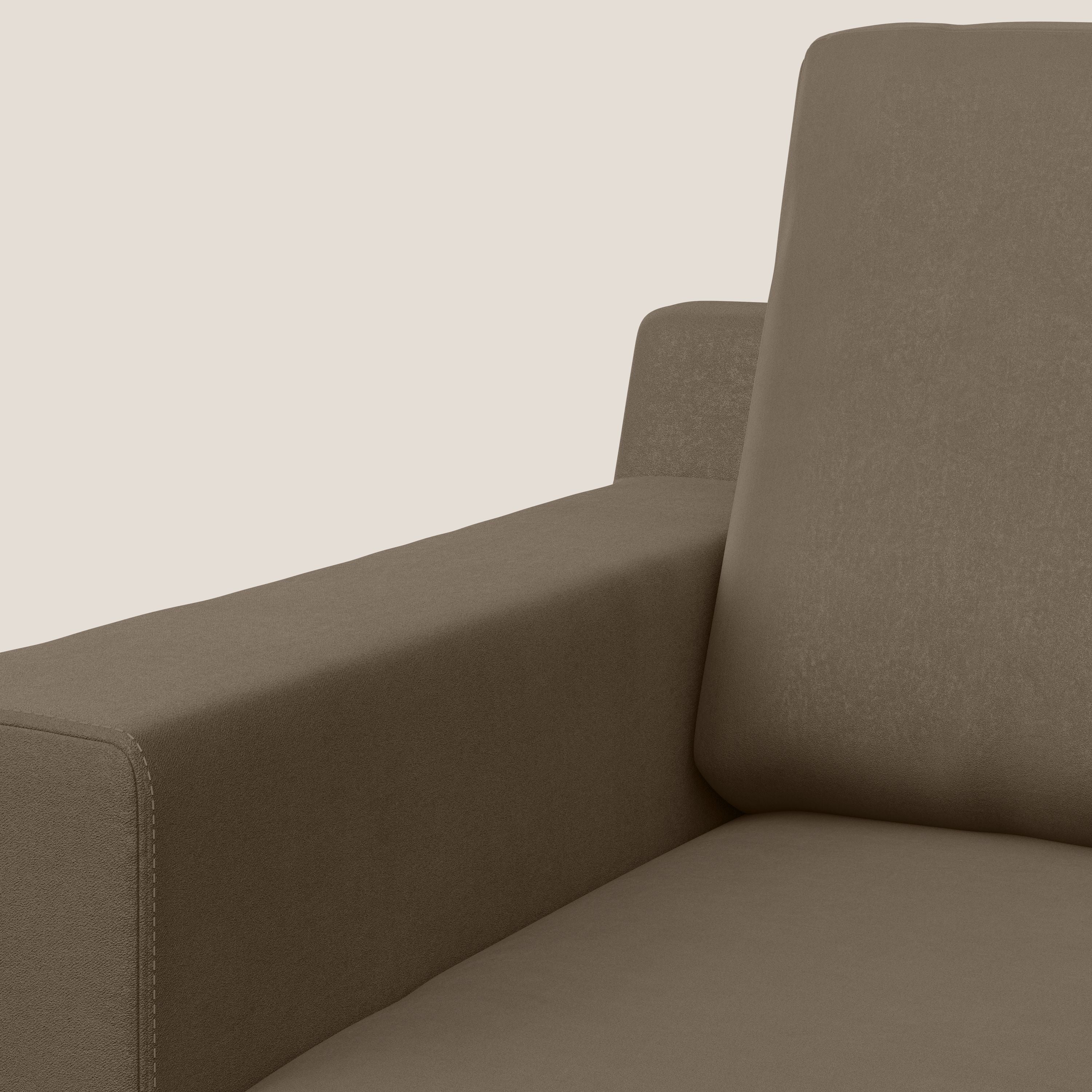 Prestige poltroncina moderna in microfibra smacchiabile T11 marrone - divani.store