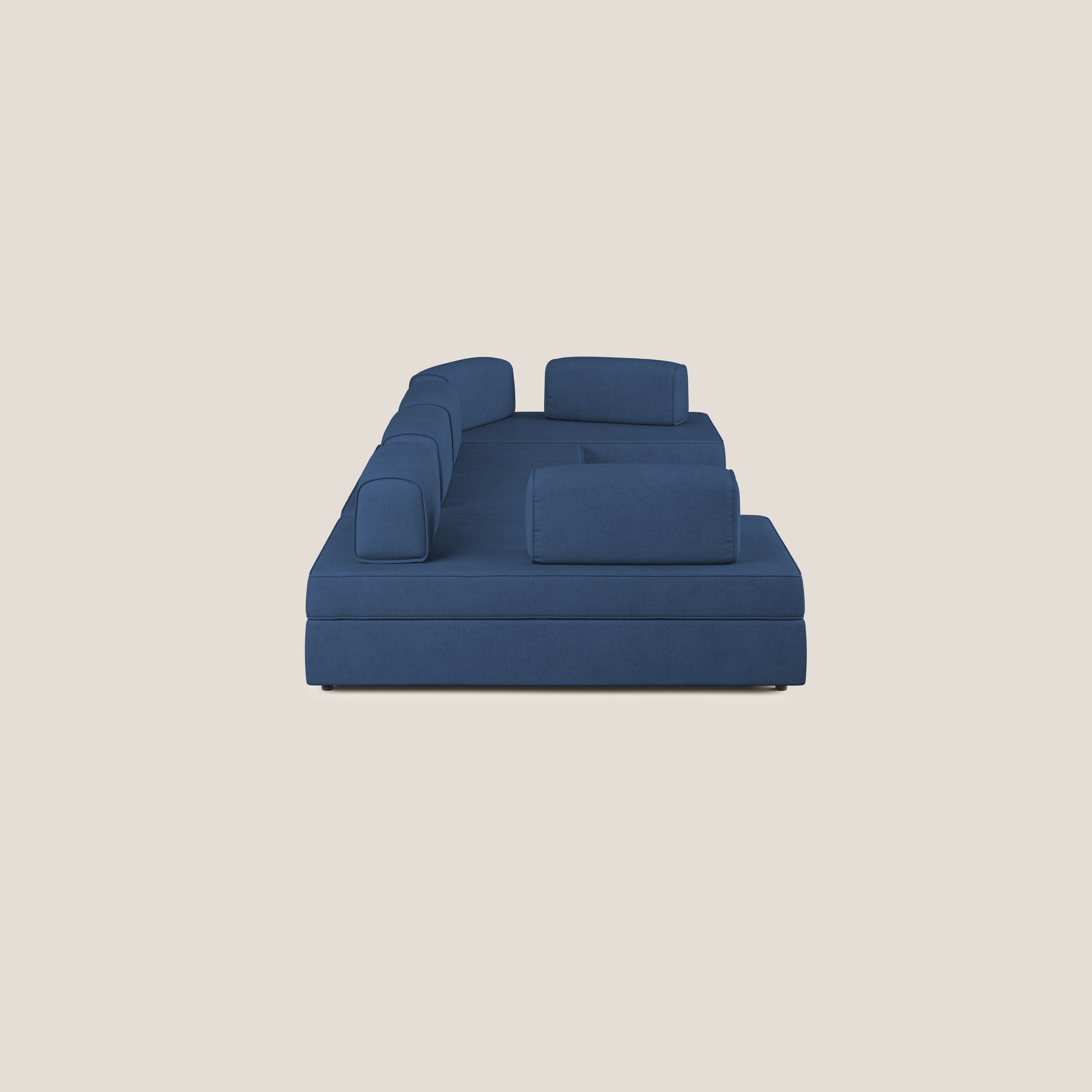 Liberty divano panoramico con pouf estraibile e schienali movibili in tessuto morbido impermeabile T02 blu - divani.store