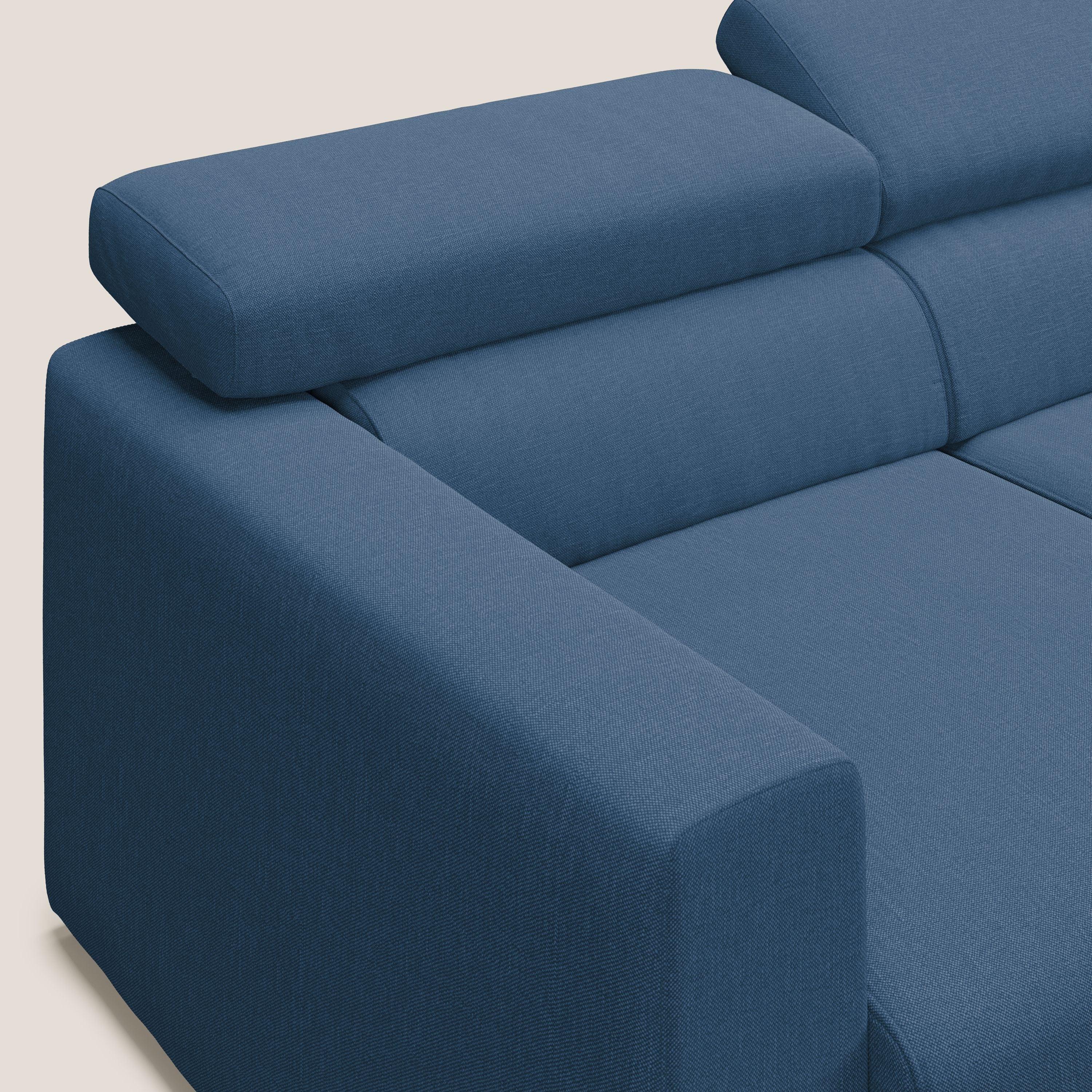 Dylan divano a 3 sedute con pouf estraibile poggiapiedi in tessuto simil cotone impermeabile T13 blu - divani.store