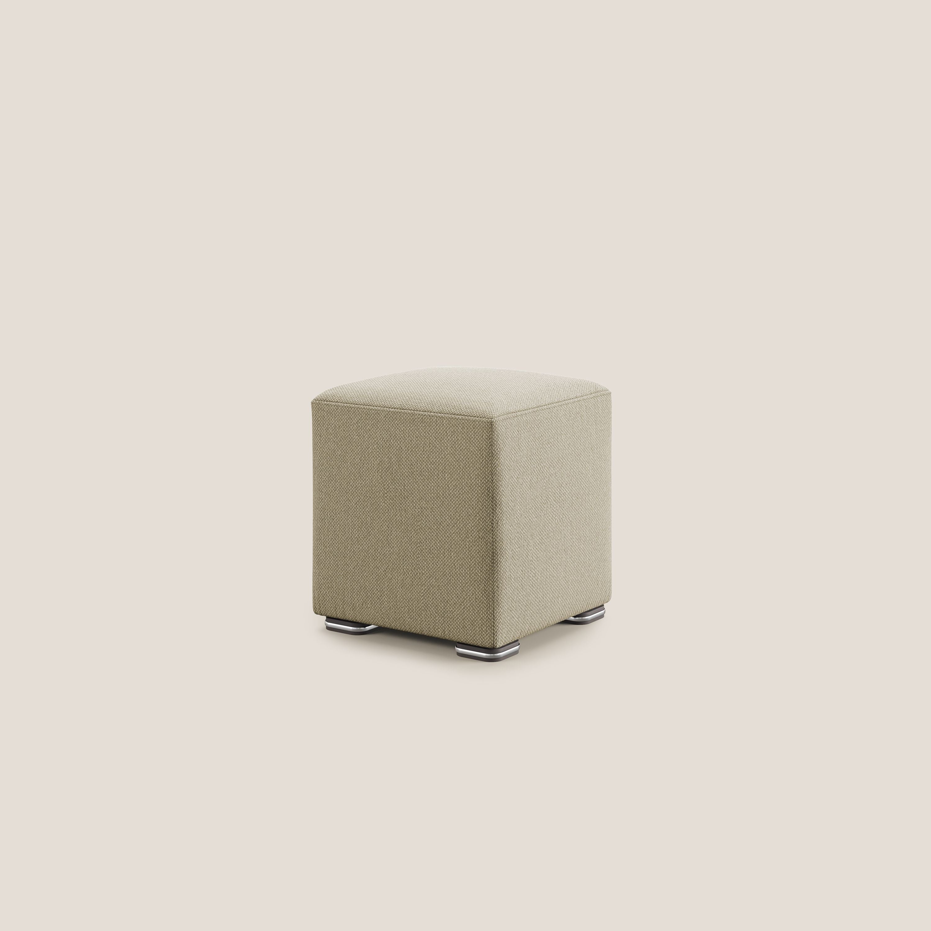 Cube pouf in tessuto morbido smacchiabile T05 cammello - divani.store