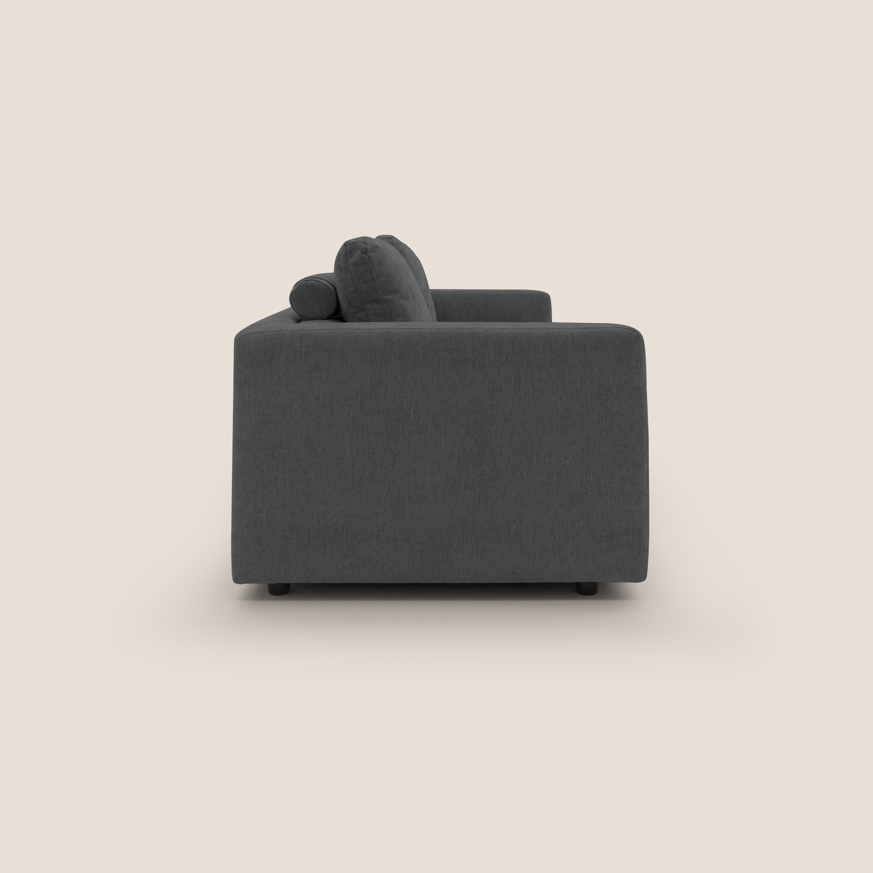 Freia Divano letto minimal materasso h15 cm con morbidi schienali in tessuto impermeabile T14 antracite - divani.store