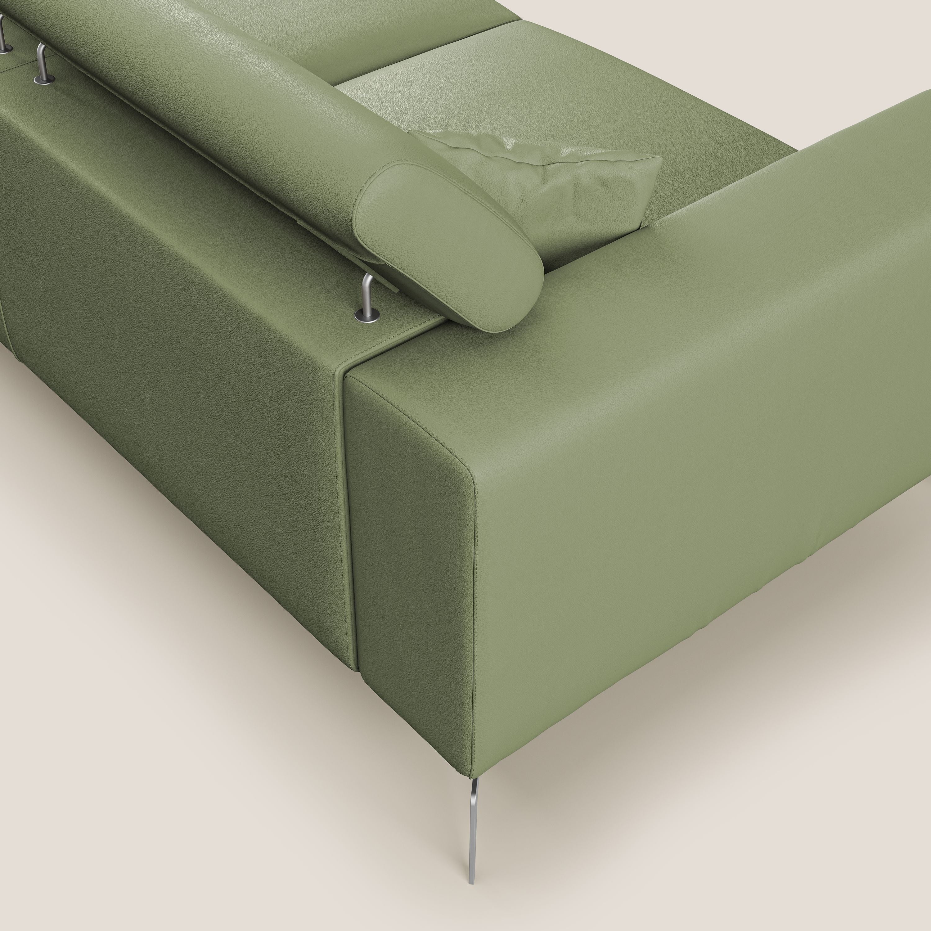Blade Divano moderno con poggiatesta reclinabili in Ecopelle T04 verde - divani.store