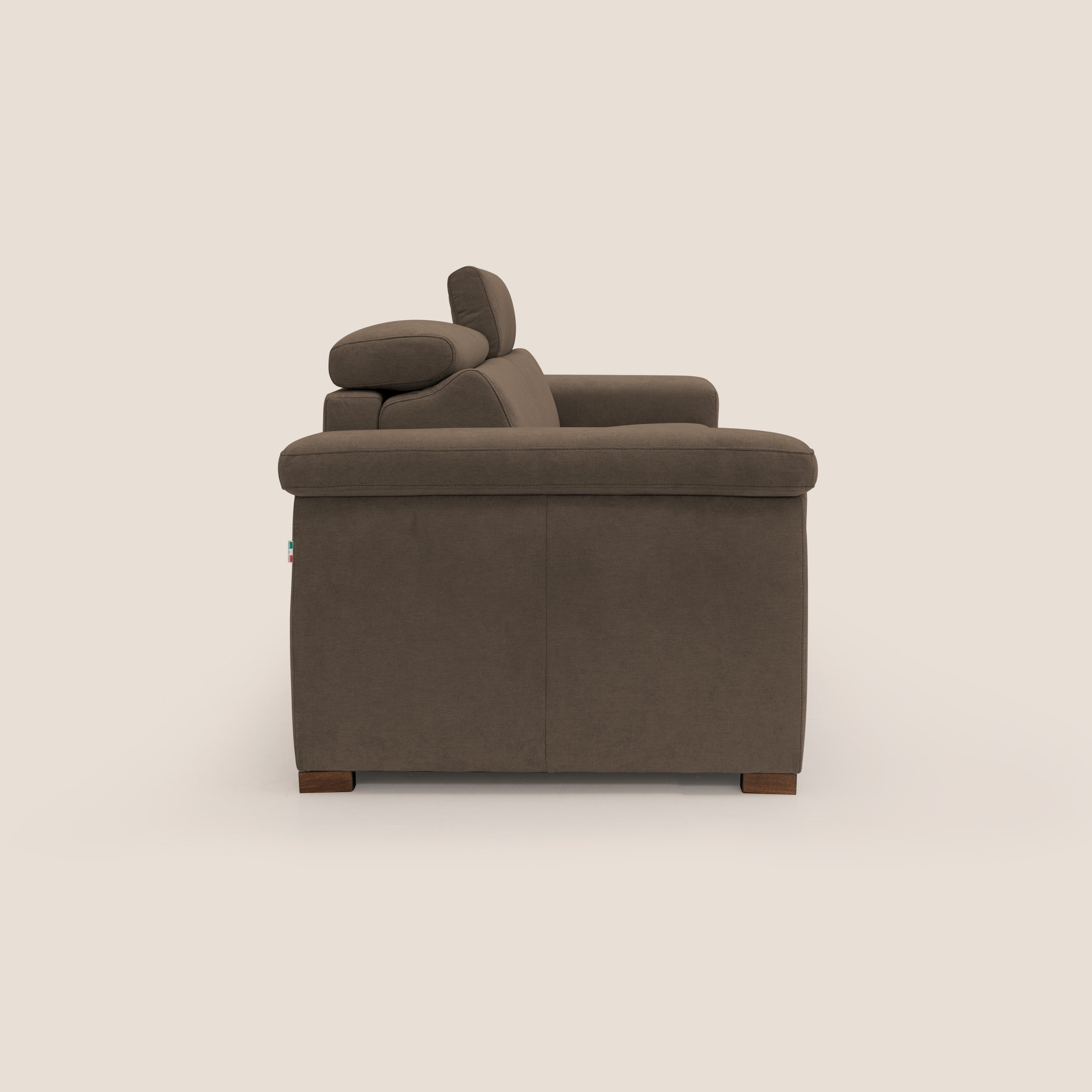 Giunone divano letto con materasso alto 18 cm e poggiatesta reclinabili in tessuto impermeabile T02 marrone - divani.store