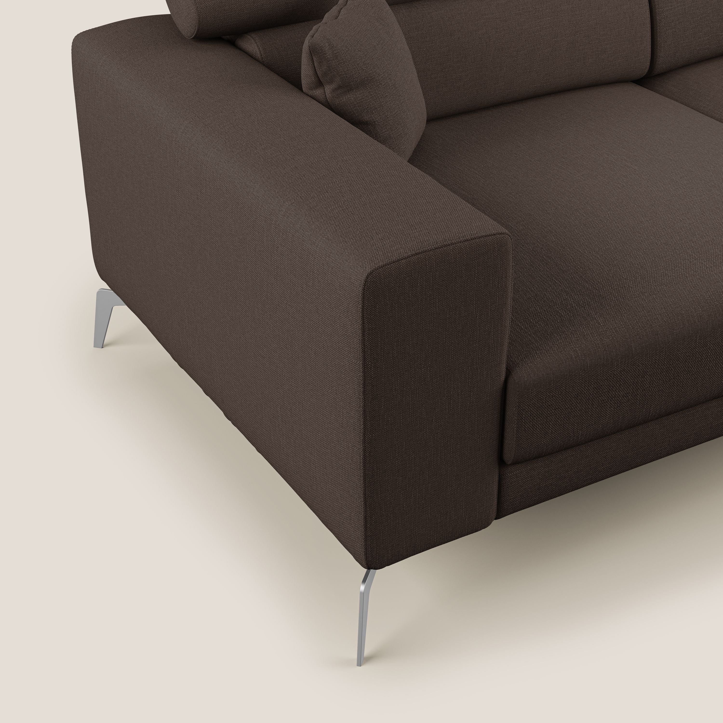 Blade Divano con poggiatesta reclinabili in tessuto impermeabile misto cotone T13 marrone - divani.store