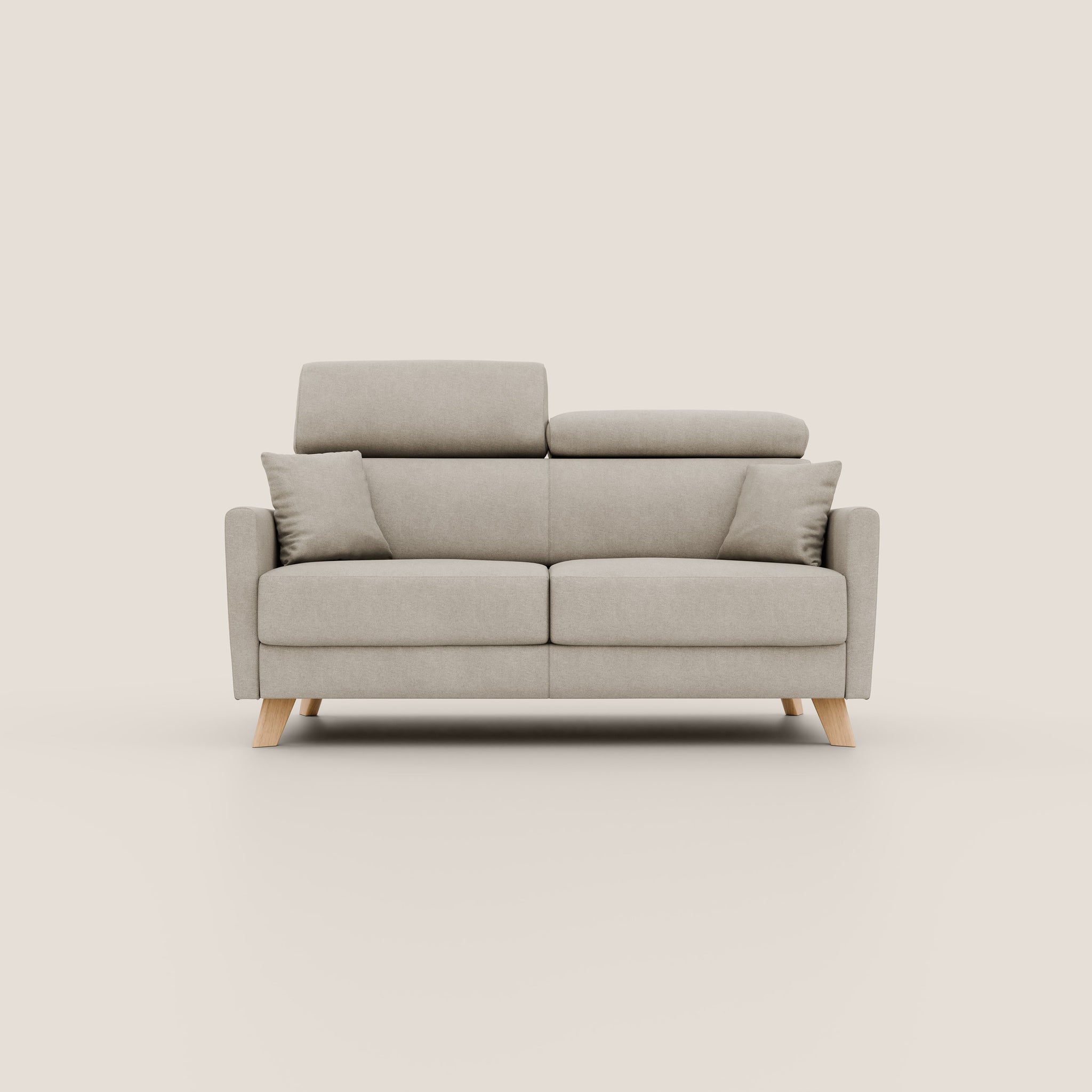 Ecco il divano letto Francy di Divani.Store, un divano letto contemporaneo beige con due cuscini per seduta e schienale. Il suo design minimalista è completato da gambe in legno e viene fornito con due cuscini coordinati. Su uno sfondo bianco sporco per un'estetica pulita e semplice.