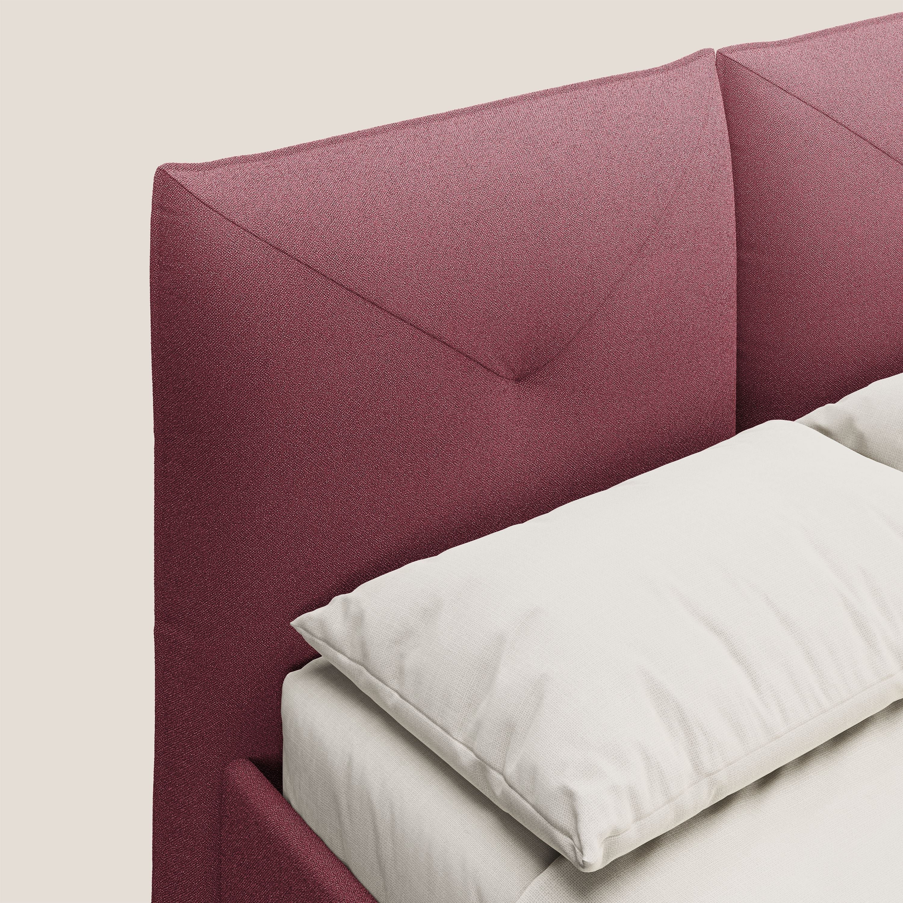 Adone letto imbottito contenitore a doppia pannellatura in bouclet impermeabile T07 rosso - divani.store