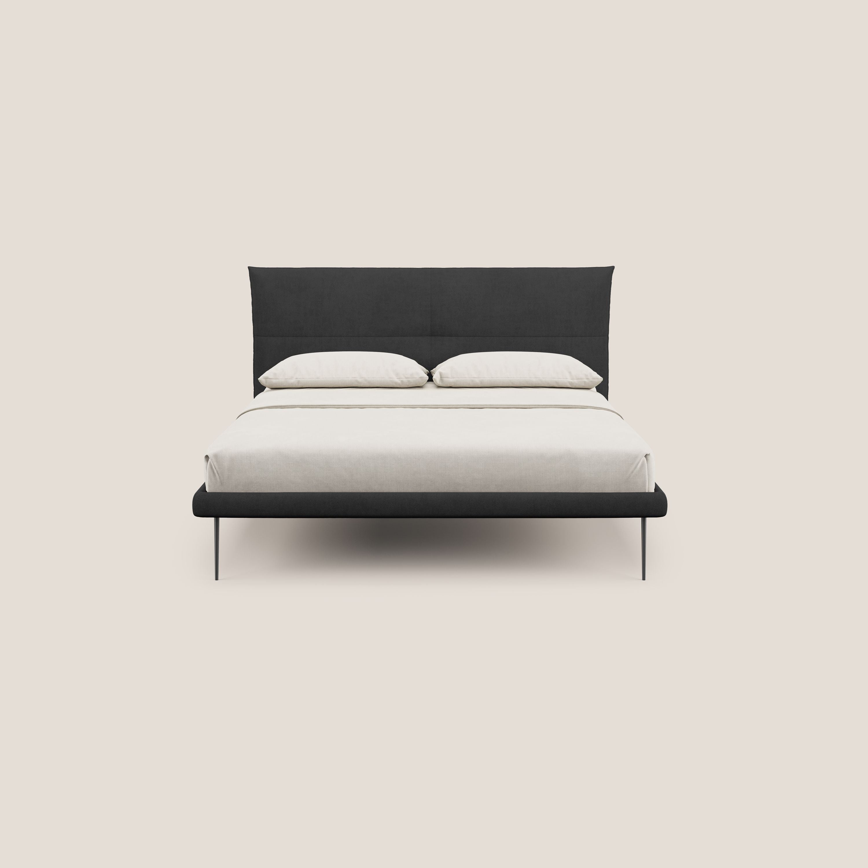 Akiko letto imbottito con piedi alti in metallo in tessuto impermeabile T02 nero - divani.store