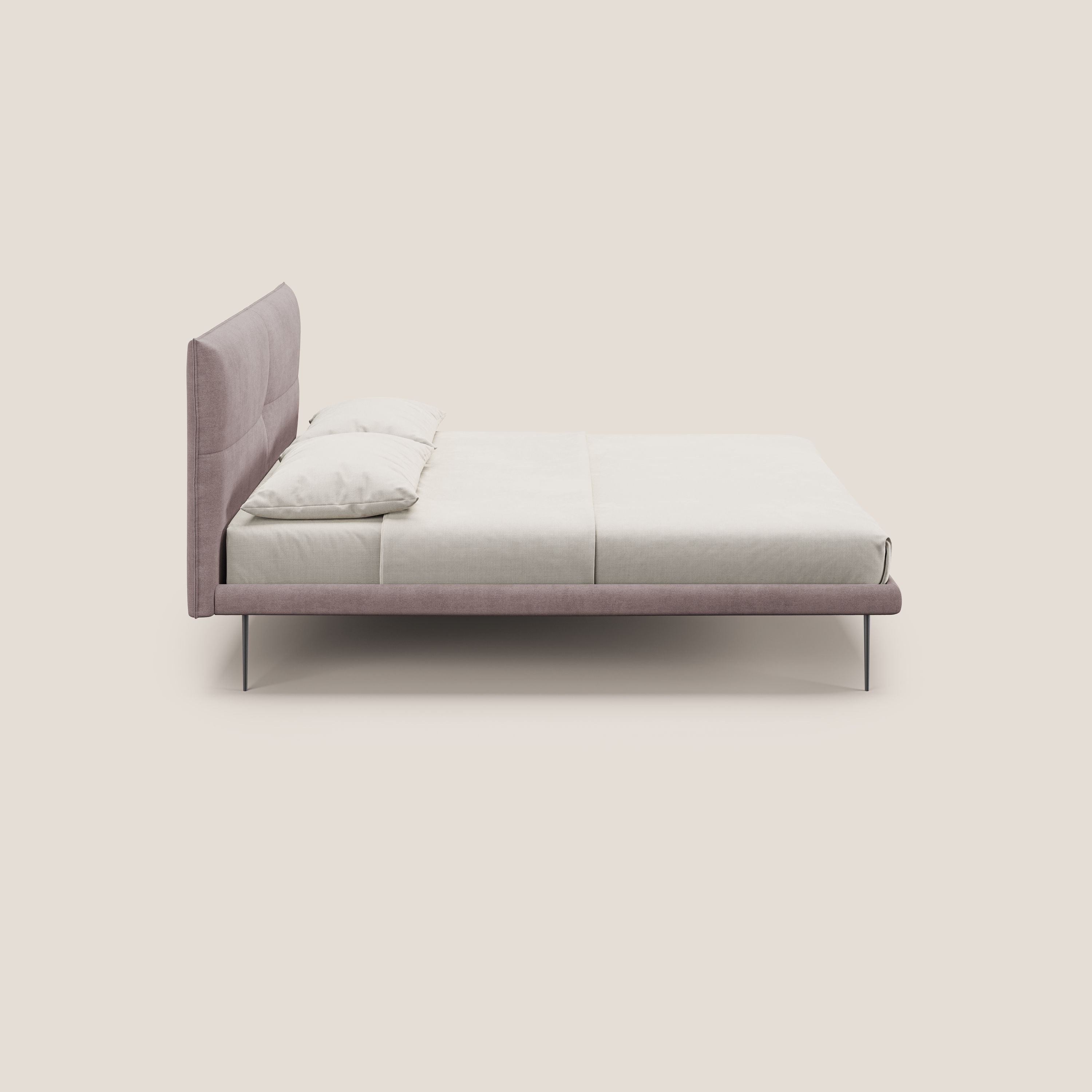 Akiko letto imbottito con piedi alti in metallo in tessuto impermeabile T02 rosa - divani.store